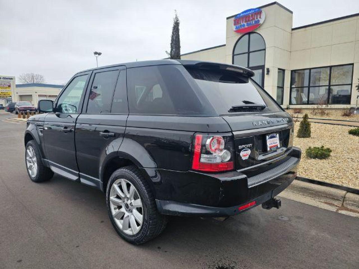 2013 Santorini Black Meta Land Rover Range Rover Sport HSE (SALSF2D42DA) with an 4.4L V8 DOHC 32V engine, 8-Speed Automatic transmission, located at 745 S Robert St, St. Paul, MN, 55107, (651) 222-2991, 44.923389, -93.081215 - Photo#3