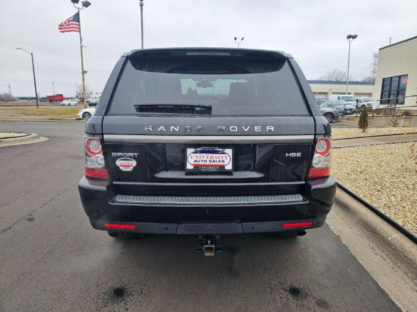 2013 Santorini Black Meta Land Rover Range Rover Sport HSE (SALSF2D42DA) with an 4.4L V8 DOHC 32V engine, 8-Speed Automatic transmission, located at 745 S Robert St, St. Paul, MN, 55107, (651) 222-2991, 44.923389, -93.081215 - Photo#4