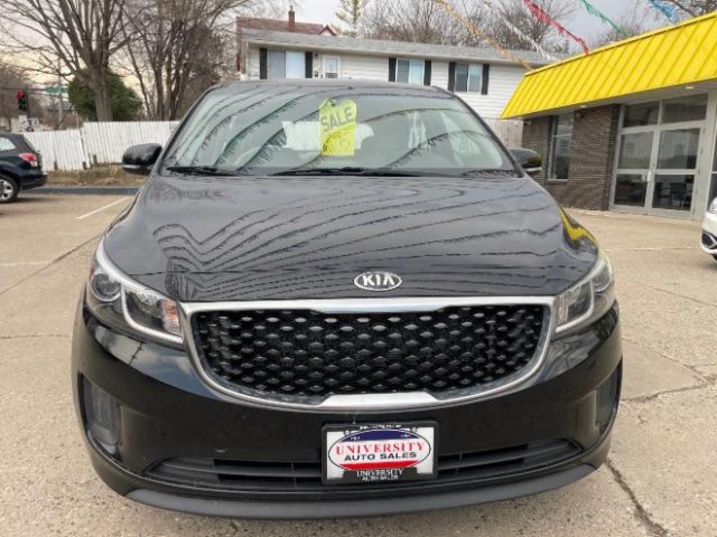 2018 Kia Sedona L (KNDMA5C11J6) with an 3.3L V6 DOHC 24V engine, 6-Speed Automatic transmission, located at 3301 W Hwy 13, Burnsville, MN, 55337, (952) 460-3200, 44.775333, -93.320808 - Photo#1
