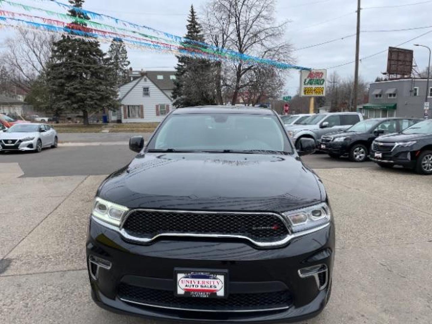 2021 Diamond Black Clear Coat Dodge Durango SXT AWD (1C4RDJAG5MC) with an 3.6L V6 DOHC 24V engine, 8-Speed Automatic transmission, located at 745 S Robert St, St. Paul, MN, 55107, (651) 222-2991, 44.923389, -93.081215 - Photo#7