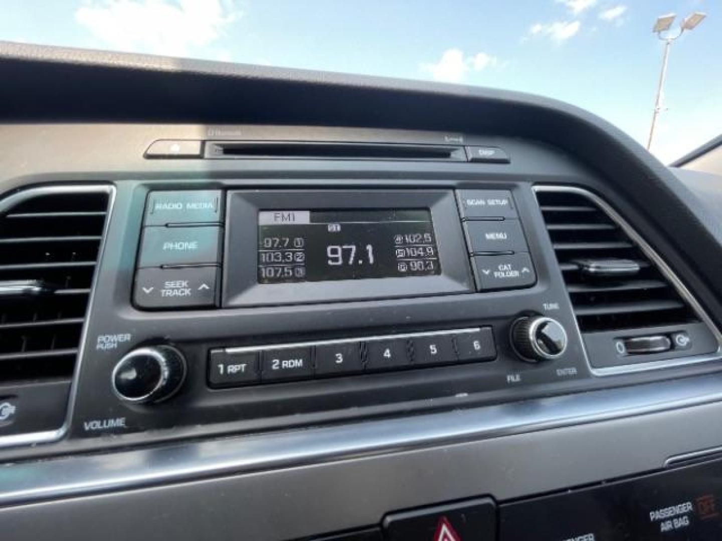 2017 Shale Gray Metallic Hyundai Sonata SE (5NPE24AF0HH) with an 2.4L L4 DOHC 16V engine, 7-Speed Automatic transmission, located at 3301 W Hwy 13, Burnsville, MN, 55337, (952) 460-3200, 44.775333, -93.320808 - Photo#13
