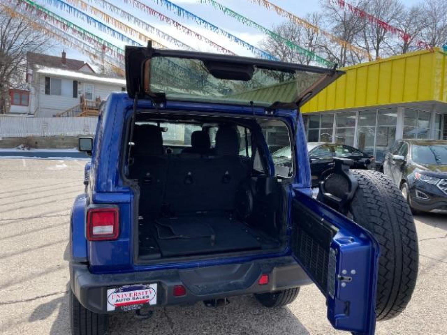 2019 BLUE Jeep Wrangler Unlimited Sahara (1C4HJXEGXKW) with an 3.6L V6 DOHC 24V FFV engine, 6-Speed Manual transmission, located at 745 S Robert St, St. Paul, MN, 55107, (651) 222-2991, 44.923389, -93.081215 - Photo#19