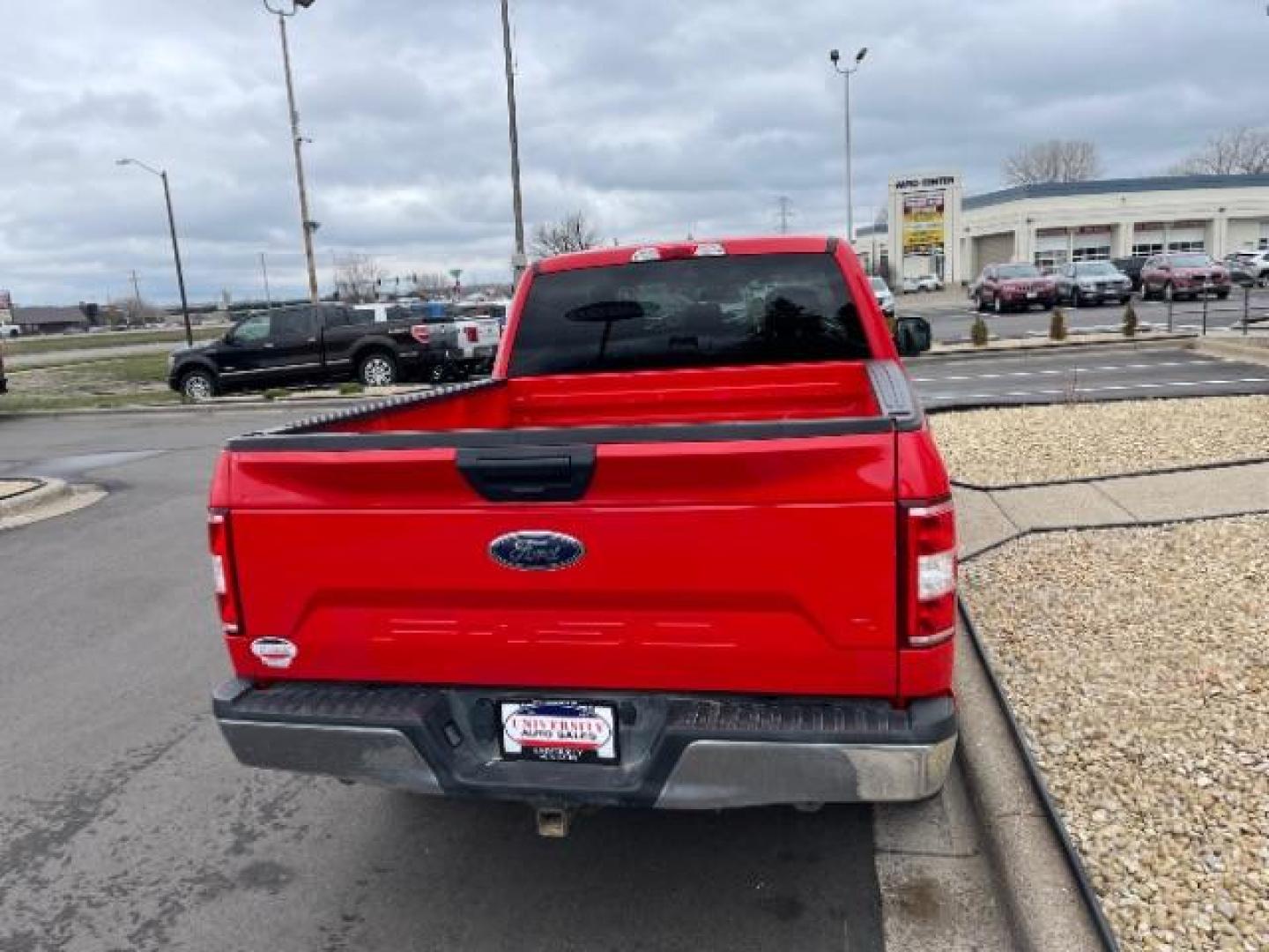 2020 Race Red Ford F-150 XLT SuperCab 6.5-ft. Bed 4WD (1FTFX1E52LK) with an 5.0L V8 OHV 16V engine, 6-Speed Automatic transmission, located at 3301 W Hwy 13, Burnsville, MN, 55337, (952) 460-3200, 44.775333, -93.320808 - Photo#4