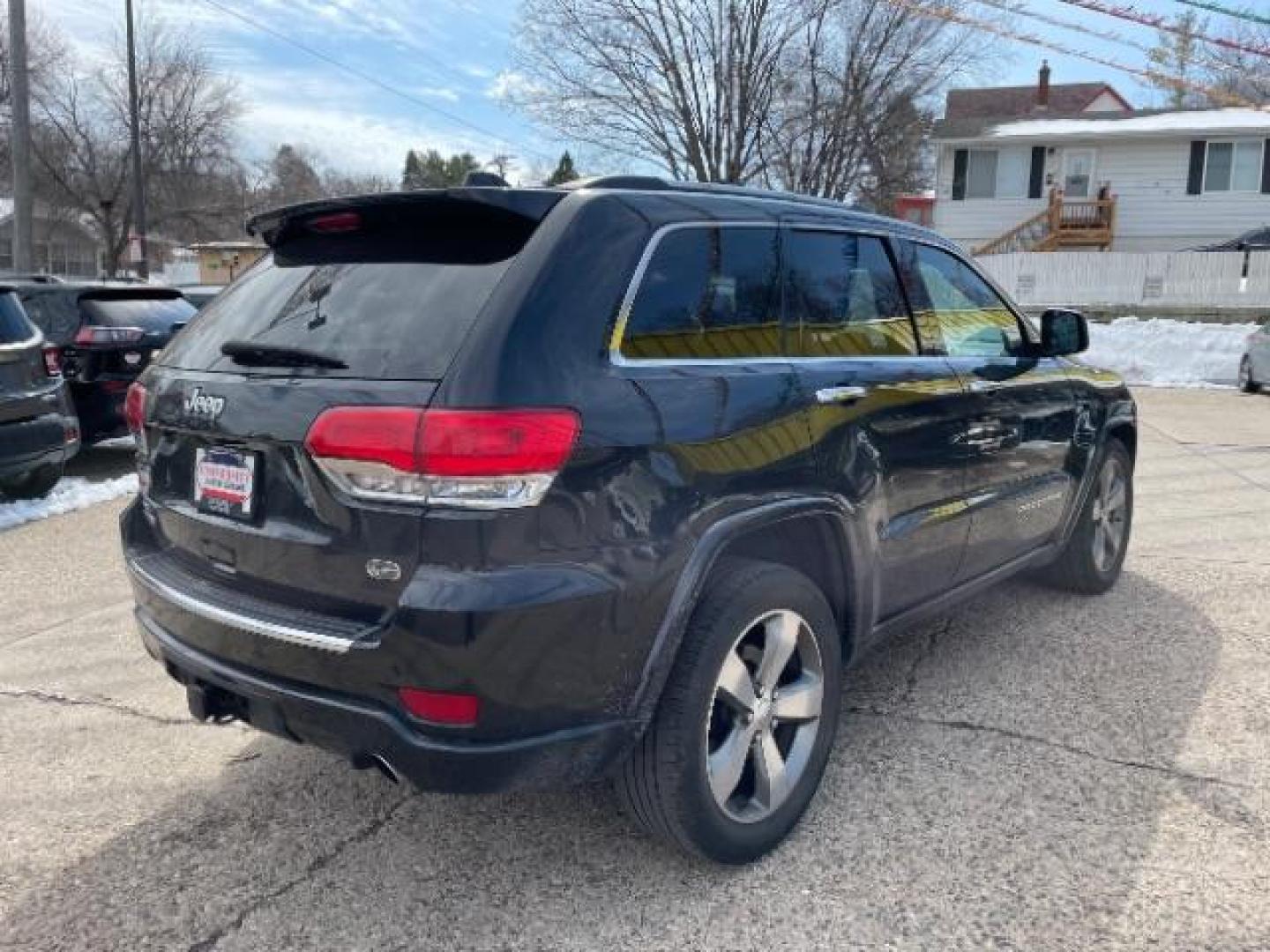 2016 Brilliant Black Crystal Pearl Coat Jeep Grand Cherokee Overland 4WD (1C4RJFCMXGC) with an 3.0L V6 DOHC 24V DIESEL engine, 8-Speed Automatic transmission, located at 3301 W Hwy 13, Burnsville, MN, 55337, (952) 460-3200, 44.775333, -93.320808 - Photo#5