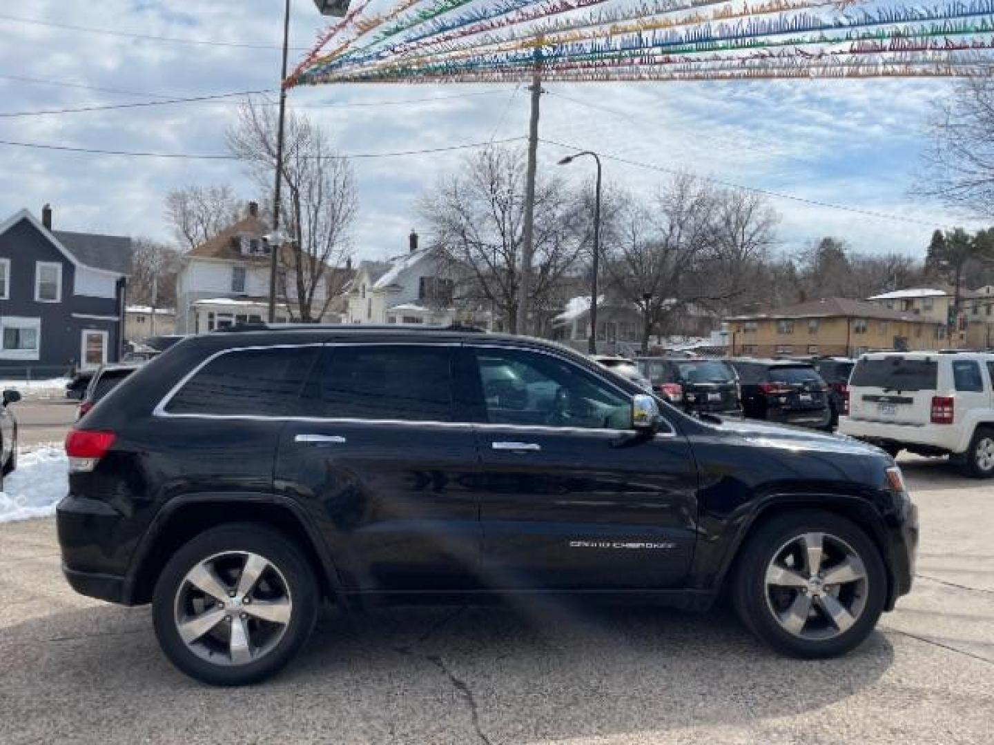 2016 Brilliant Black Crystal Pearl Coat Jeep Grand Cherokee Overland 4WD (1C4RJFCMXGC) with an 3.0L V6 DOHC 24V DIESEL engine, 8-Speed Automatic transmission, located at 3301 W Hwy 13, Burnsville, MN, 55337, (952) 460-3200, 44.775333, -93.320808 - Photo#6