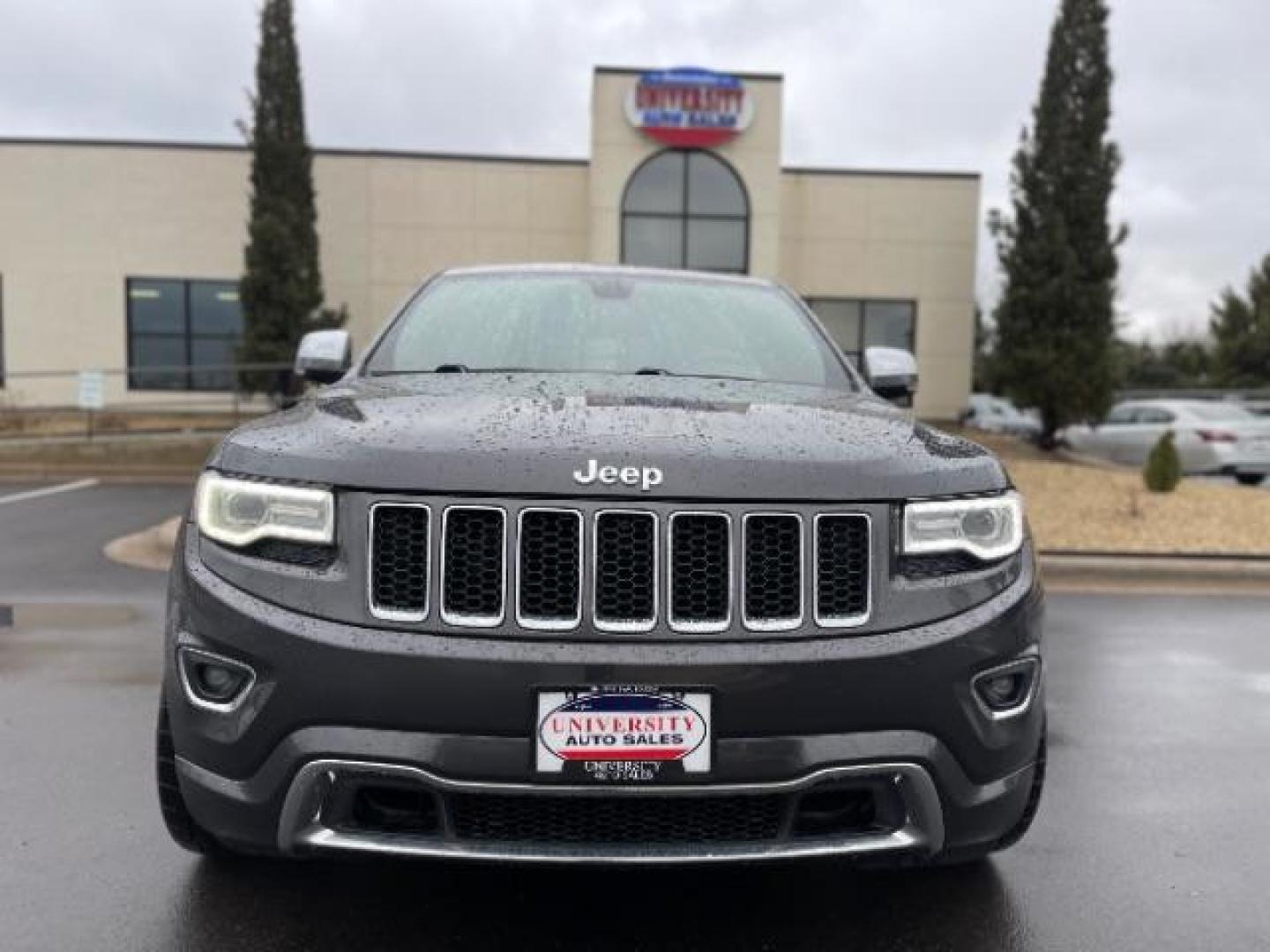 2016 GRAY Jeep Grand Cherokee Overland 4WD (1C4RJFCM4GC) with an 3.0L V6 DOHC 24V DIESEL engine, 8-Speed Automatic transmission, located at 3301 W Hwy 13, Burnsville, MN, 55337, (952) 460-3200, 44.775333, -93.320808 - Photo#2