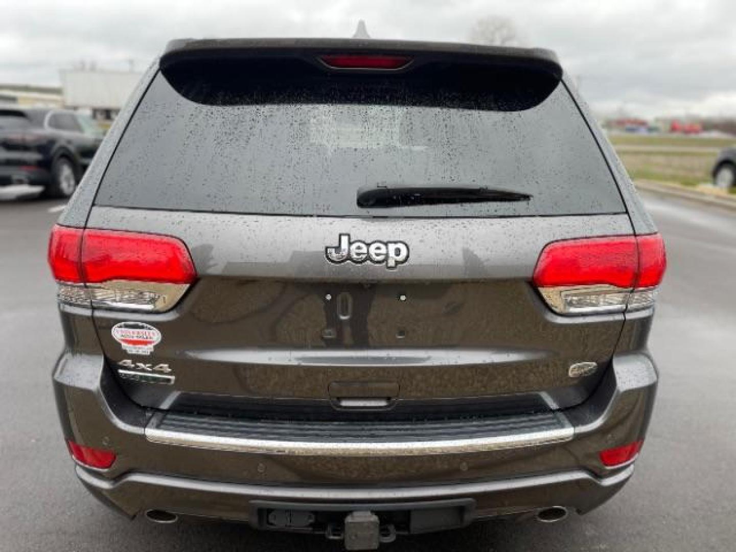 2016 GRAY Jeep Grand Cherokee Overland 4WD (1C4RJFCM4GC) with an 3.0L V6 DOHC 24V DIESEL engine, 8-Speed Automatic transmission, located at 3301 W Hwy 13, Burnsville, MN, 55337, (952) 460-3200, 44.775333, -93.320808 - Photo#6