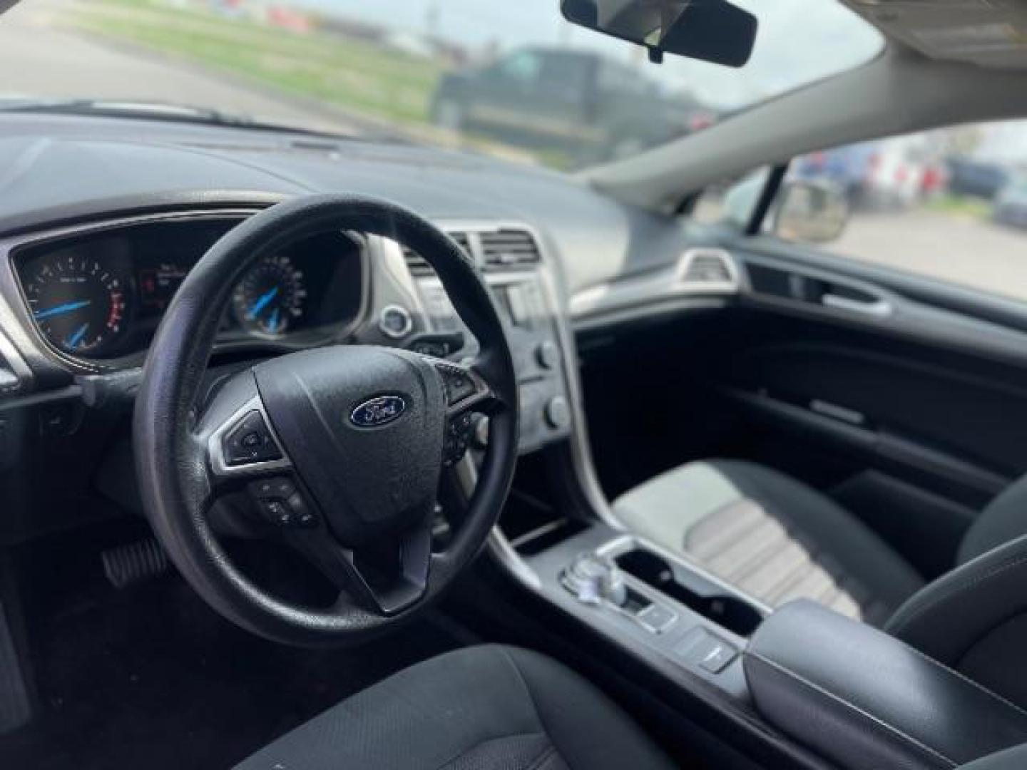 2017 Oxford White Clearcoat Ford Fusion SE (3FA6P0H78HR) with an 2.5L L4 DOHC 16V engine, 6-Speed Automatic transmission, located at 3301 W Hwy 13, Burnsville, MN, 55337, (952) 460-3200, 44.775333, -93.320808 - Photo#1