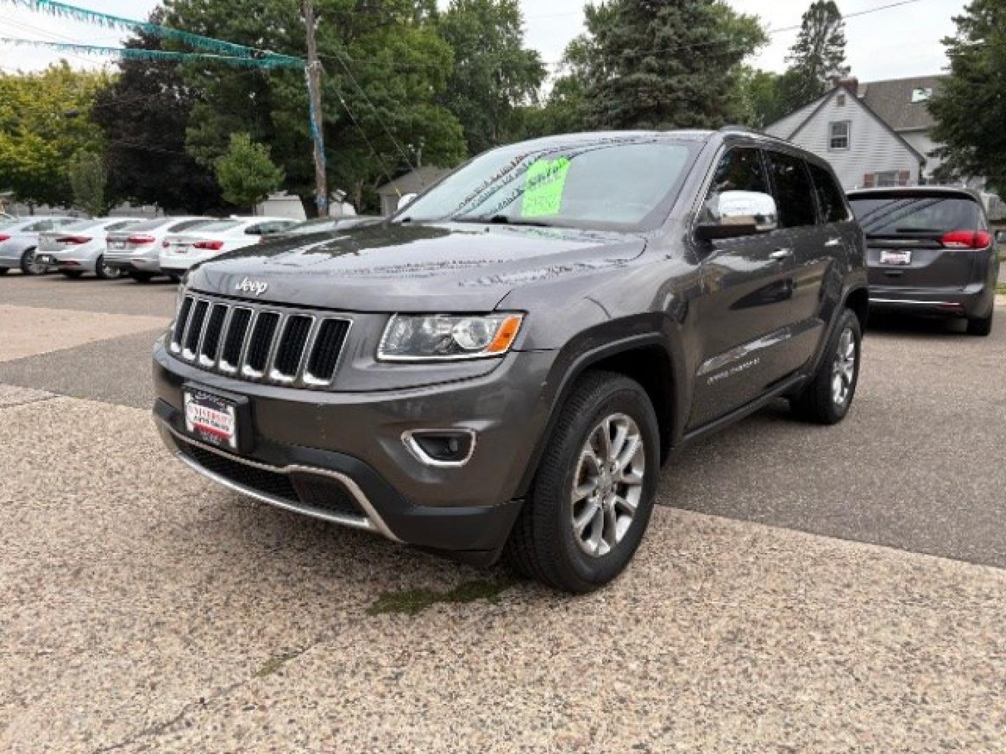 2014 Maximum Steel Metall Jeep Grand Cherokee Limited 4WD (1C4RJFBG0EC) with an 3.6L V6 DOHC 24V engine, 5-Speed Automatic transmission, located at 745 S Robert St, St. Paul, MN, 55107, (651) 222-2991, 44.923389, -93.081215- Photo#2