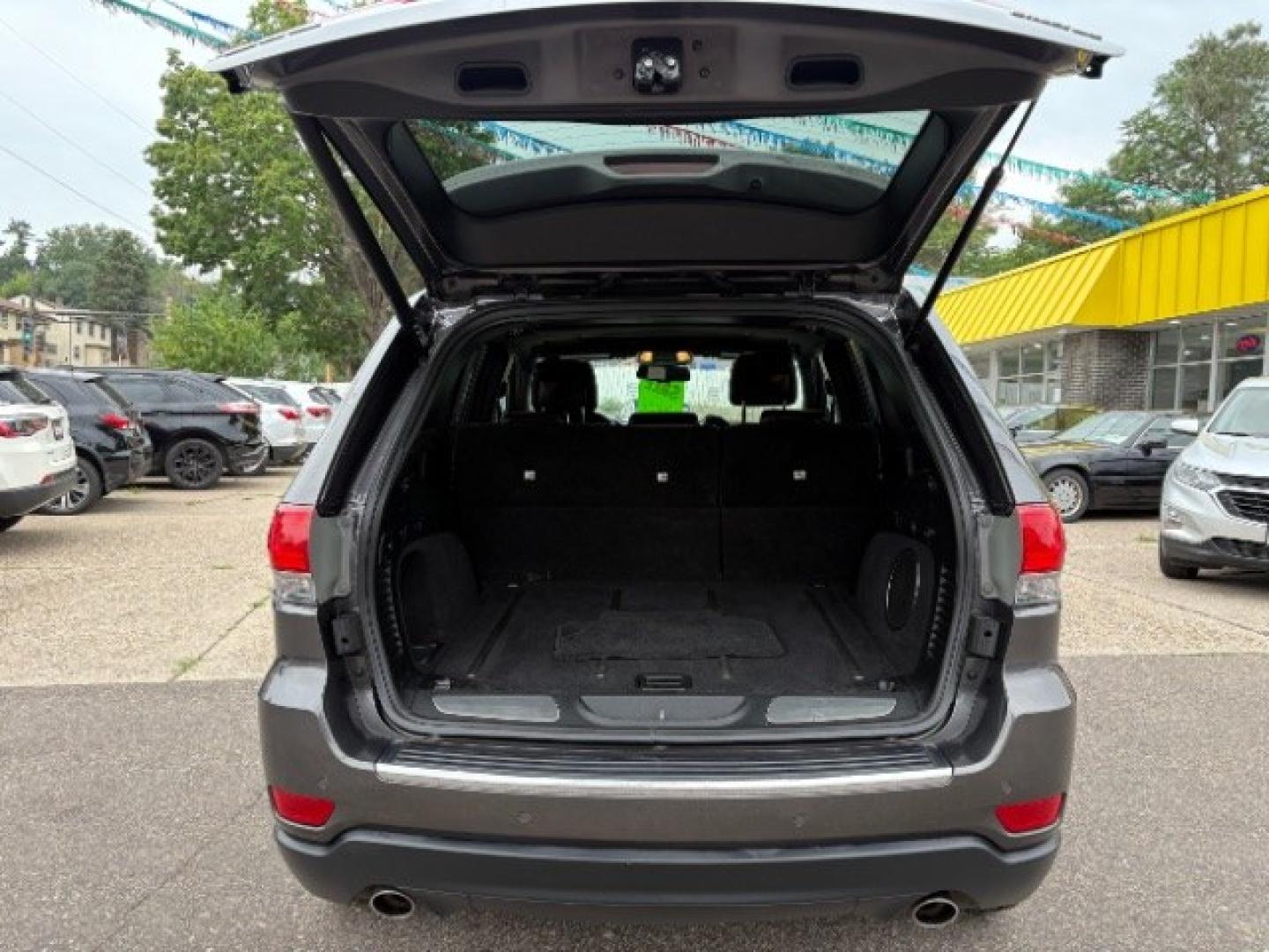 2014 Maximum Steel Metall Jeep Grand Cherokee Limited 4WD (1C4RJFBG0EC) with an 3.6L V6 DOHC 24V engine, 5-Speed Automatic transmission, located at 745 S Robert St, St. Paul, MN, 55107, (651) 222-2991, 44.923389, -93.081215- Photo#16