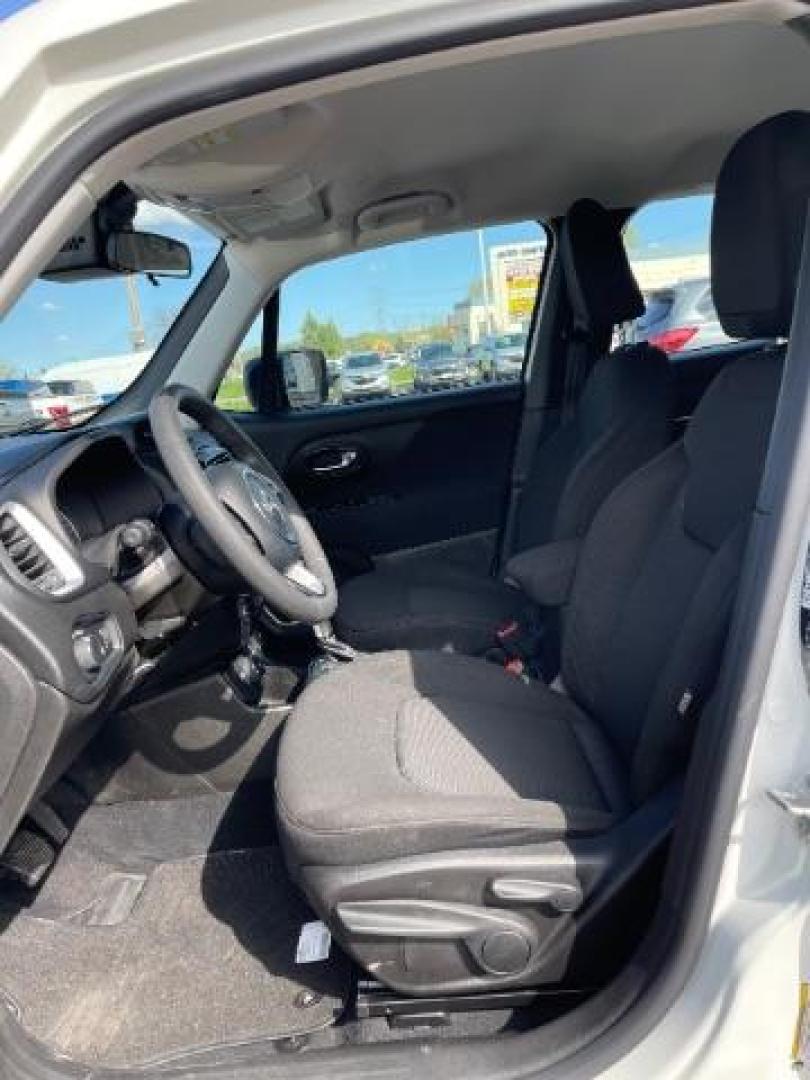 2021 Alpine White Clear Coat Jeep Renegade SPORT UTILITY 4-DR (ZACNJDAB6MP) with an 2.4L L4 DOHC 16V engine, 6-Speed Manual transmission, located at 3301 W Hwy 13, Burnsville, MN, 55337, (952) 460-3200, 44.775333, -93.320808 - Photo#11