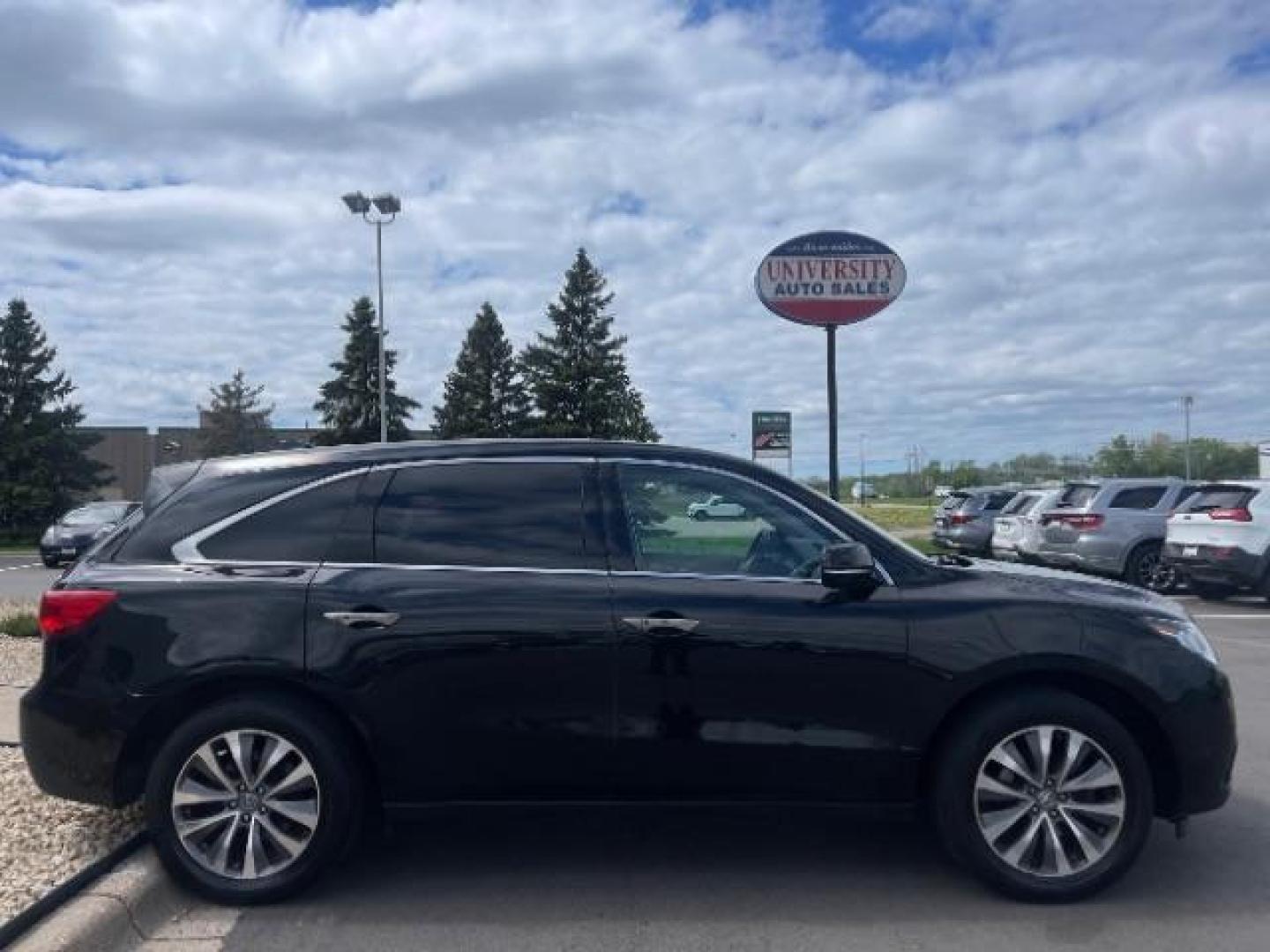 2014 Crystal Black Pearl Acura MDX SH-AWD 6-Spd AT w/Tech Package (5FRYD4H46EB) with an 3.5L V6 SOHC 24V engine, 6-Speed Automatic transmission, located at 745 S Robert St, St. Paul, MN, 55107, (651) 222-2991, 44.923389, -93.081215 - Photo#9