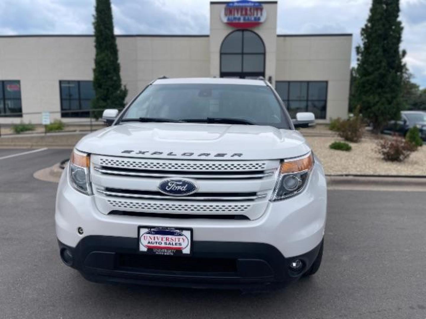 2015 White Platinum Metallic Tri-coat Ford Explorer SPORT UTILITY 4-DR (1FM5K8F82FG) with an 3.5L V6 DOHC 24V engine, 6-Speed Automatic transmission, located at 745 S Robert St, St. Paul, MN, 55107, (651) 222-2991, 44.923389, -93.081215 - Photo#1