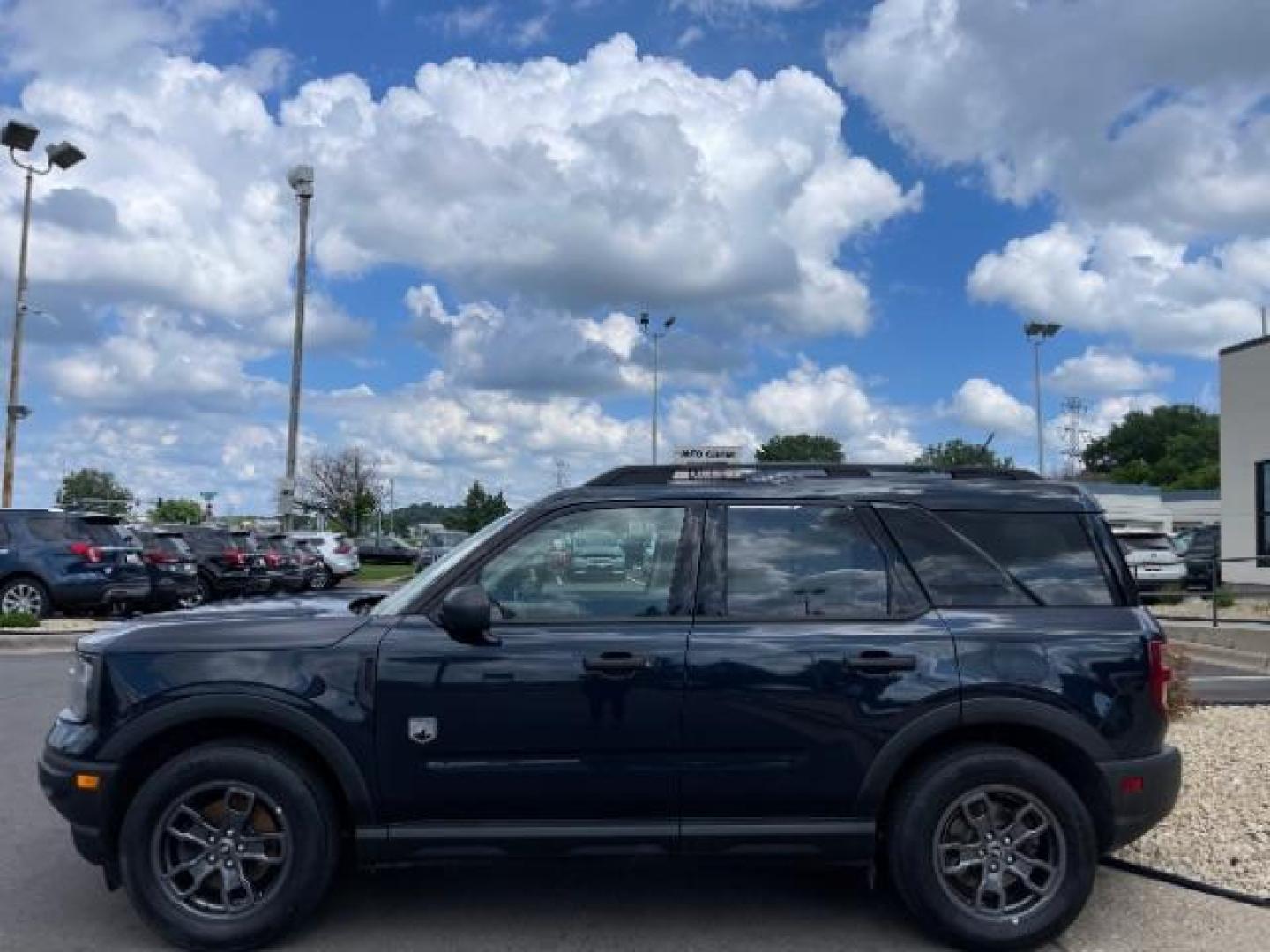 2021 Blue Ford Bronco Sport Big Bend (3FMCR9B63MR) with an 1.5L L3 engine, 8-Speed Automatic transmission, located at 745 S Robert St, St. Paul, MN, 55107, (651) 222-2991, 44.923389, -93.081215 - Photo#2