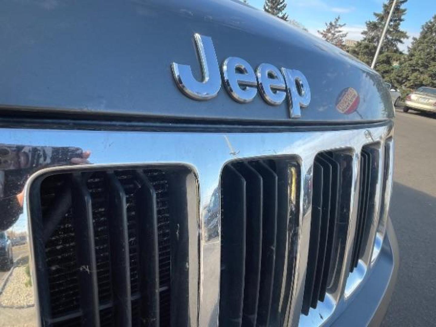 2012 Jeep Grand Cherokee Laredo 4WD (1C4RJFAGXCC) with an 3.6L V6 DOHC 24V engine, 5-Speed Automatic transmission, located at 3301 W Hwy 13, Burnsville, MN, 55337, (952) 460-3200, 44.775333, -93.320808 - Photo#8