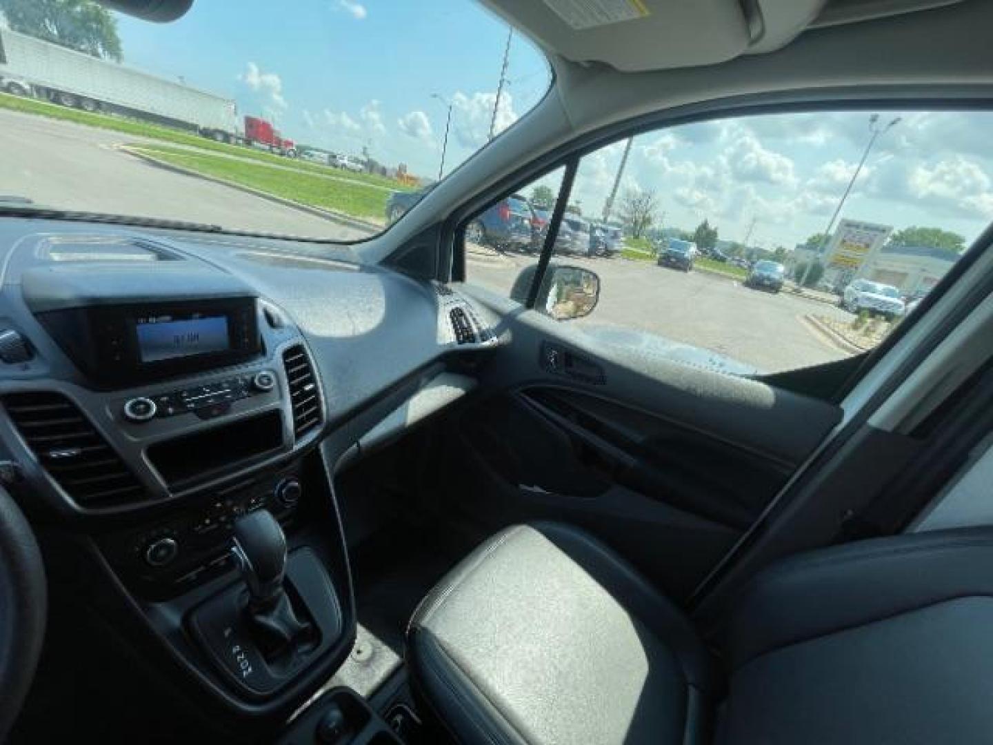 2021 White Ford Transit Connect Cargo Van XL LWB w/Rear 180 Degree Door (NM0LS7E21M1) with an 2.0L L4 DOHC 16V engine, 6-Speed Automatic transmission, located at 3301 W Hwy 13, Burnsville, MN, 55337, (952) 460-3200, 44.775333, -93.320808 - Photo#11