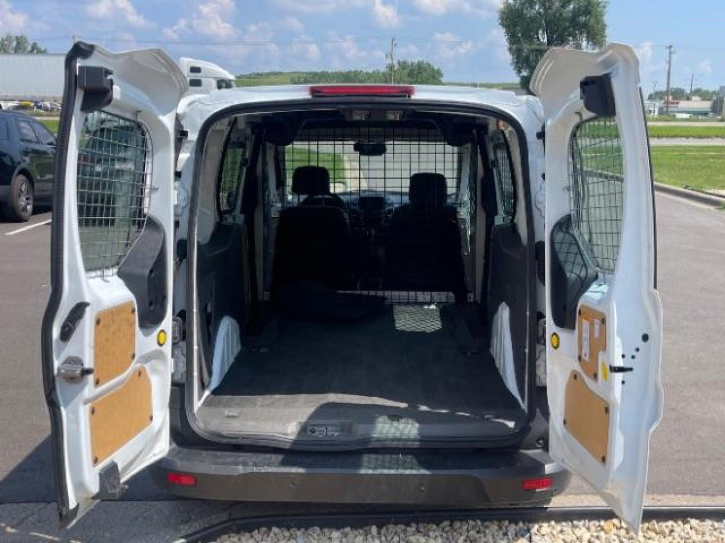 2021 White Ford Transit Connect Cargo Van XL LWB w/Rear 180 Degree Door (NM0LS7E21M1) with an 2.0L L4 DOHC 16V engine, 6-Speed Automatic transmission, located at 3301 W Hwy 13, Burnsville, MN, 55337, (952) 460-3200, 44.775333, -93.320808 - Photo#17