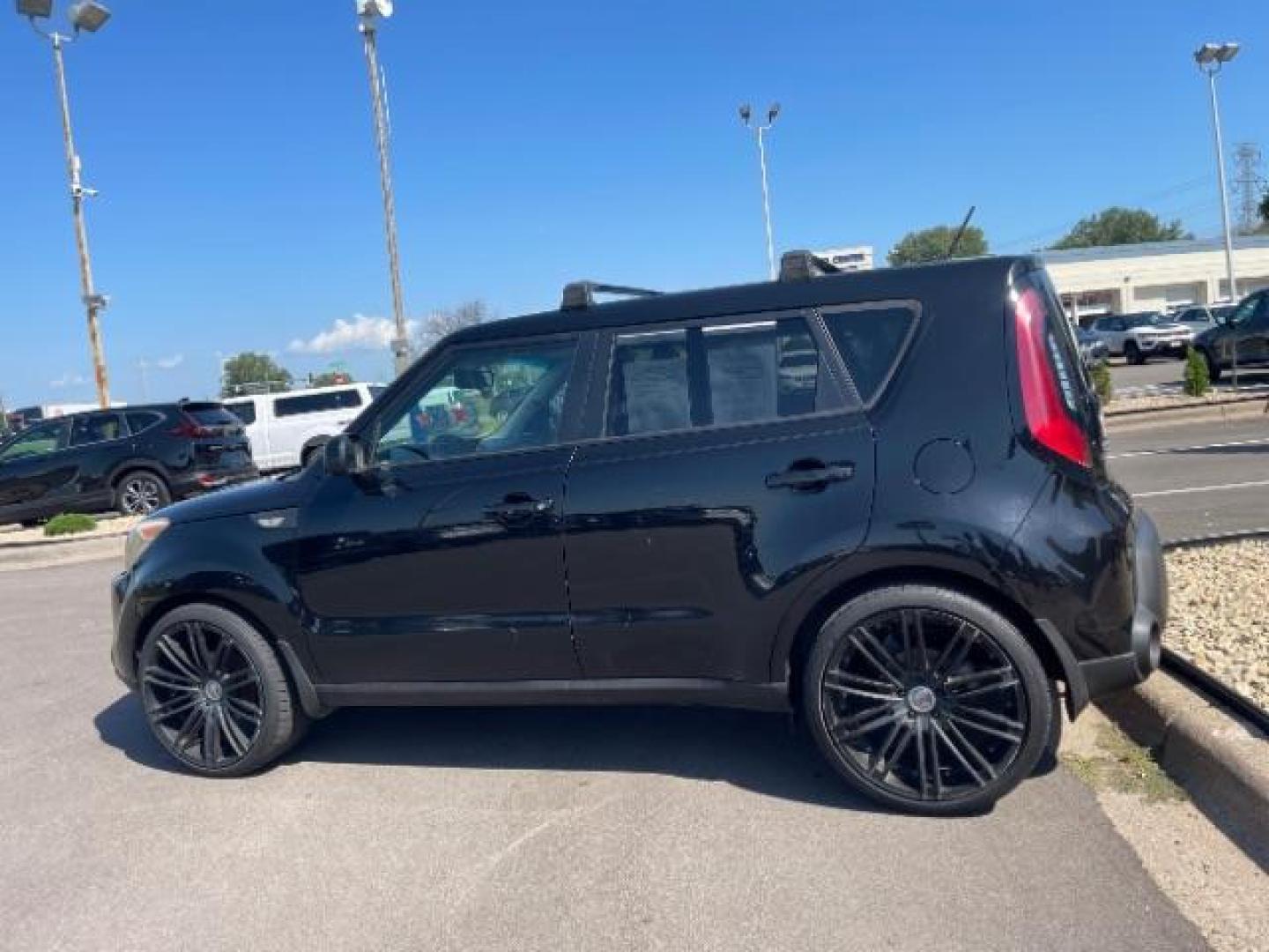 2014 Shadow Black Kia Soul Base (KNDJN2A26E7) with an 1.6L L4 DOHC 16V engine, located at 745 S Robert St, St. Paul, MN, 55107, (651) 222-2991, 44.923389, -93.081215 - Photo#6