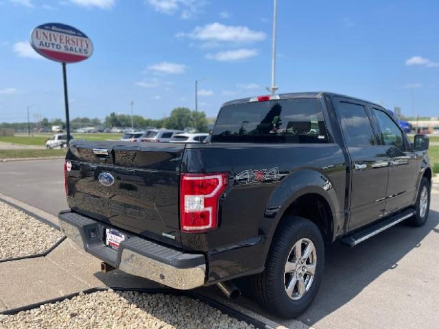 2020 Agate Black Ford F-150 XLT SuperCrew 5.5-ft. Bed 4WD (1FTEW1EP8LF) with an 2.7L V6 DOHC 24V engine, 6-Speed Automatic transmission, located at 745 S Robert St, St. Paul, MN, 55107, (651) 222-2991, 44.923389, -93.081215 - Photo#5