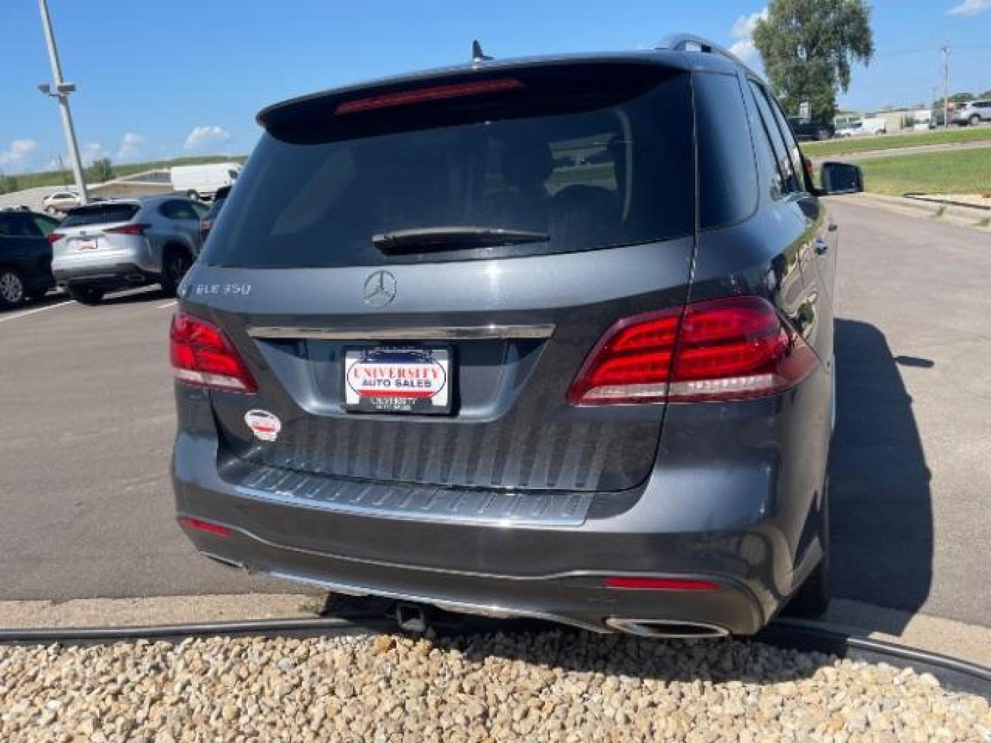 2016 Steel Grey Metallic Mercedes-Benz GLE-Class GLE350 (4JGDA5JB7GA) with an 3.5L V6 DOHC 24V engine, 7-Speed Automatic transmission, located at 745 S Robert St, St. Paul, MN, 55107, (651) 222-2991, 44.923389, -93.081215 - Photo#4