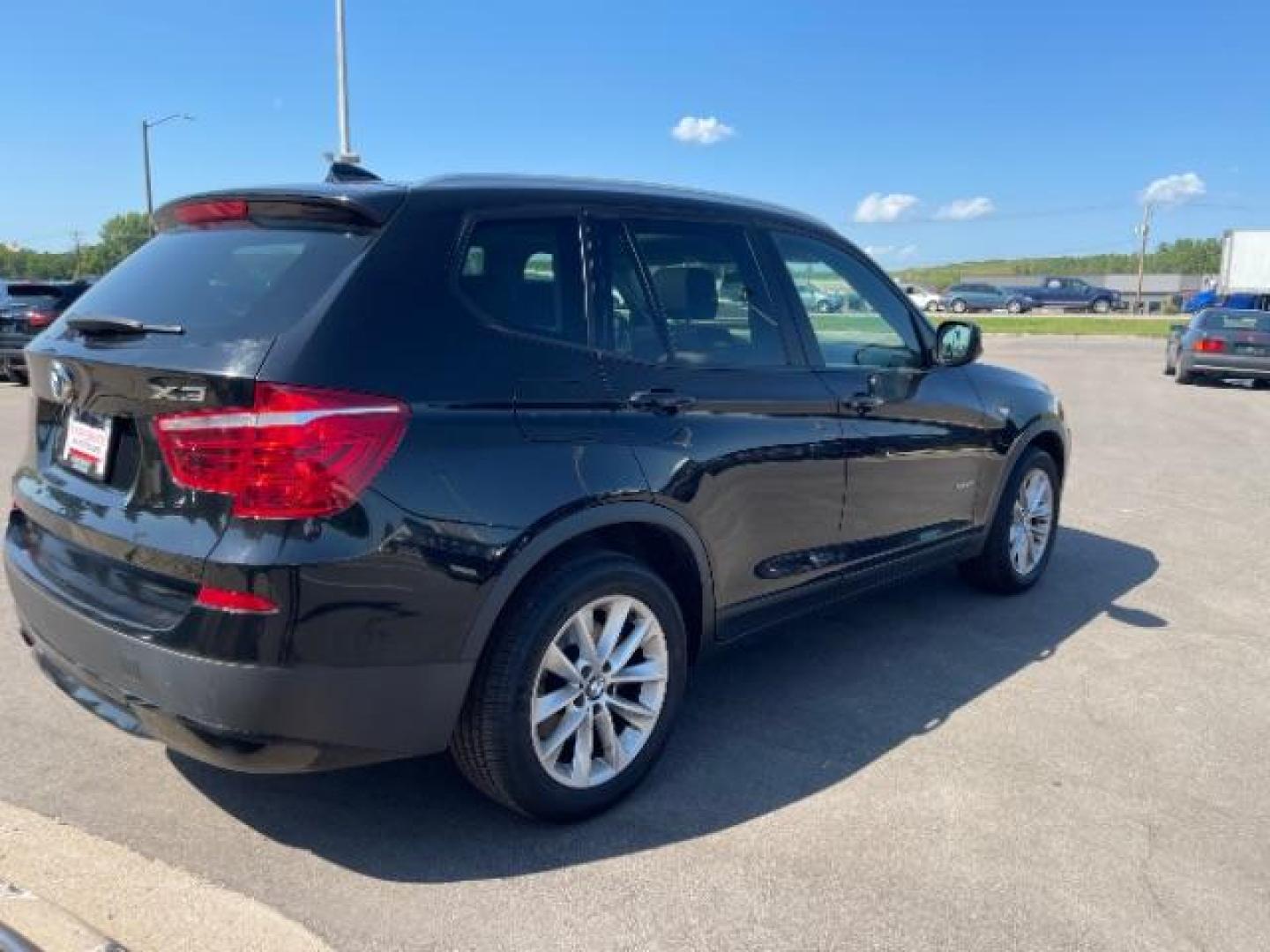 2014 Black Sapphire Metallic BMW X3 xDrive28i (5UXWX9C52E0) with an 2.0L L4 DOHC 16V engine, 8-Speed Automatic transmission, located at 3301 W Hwy 13, Burnsville, MN, 55337, (952) 460-3200, 44.775333, -93.320808 - Photo#5