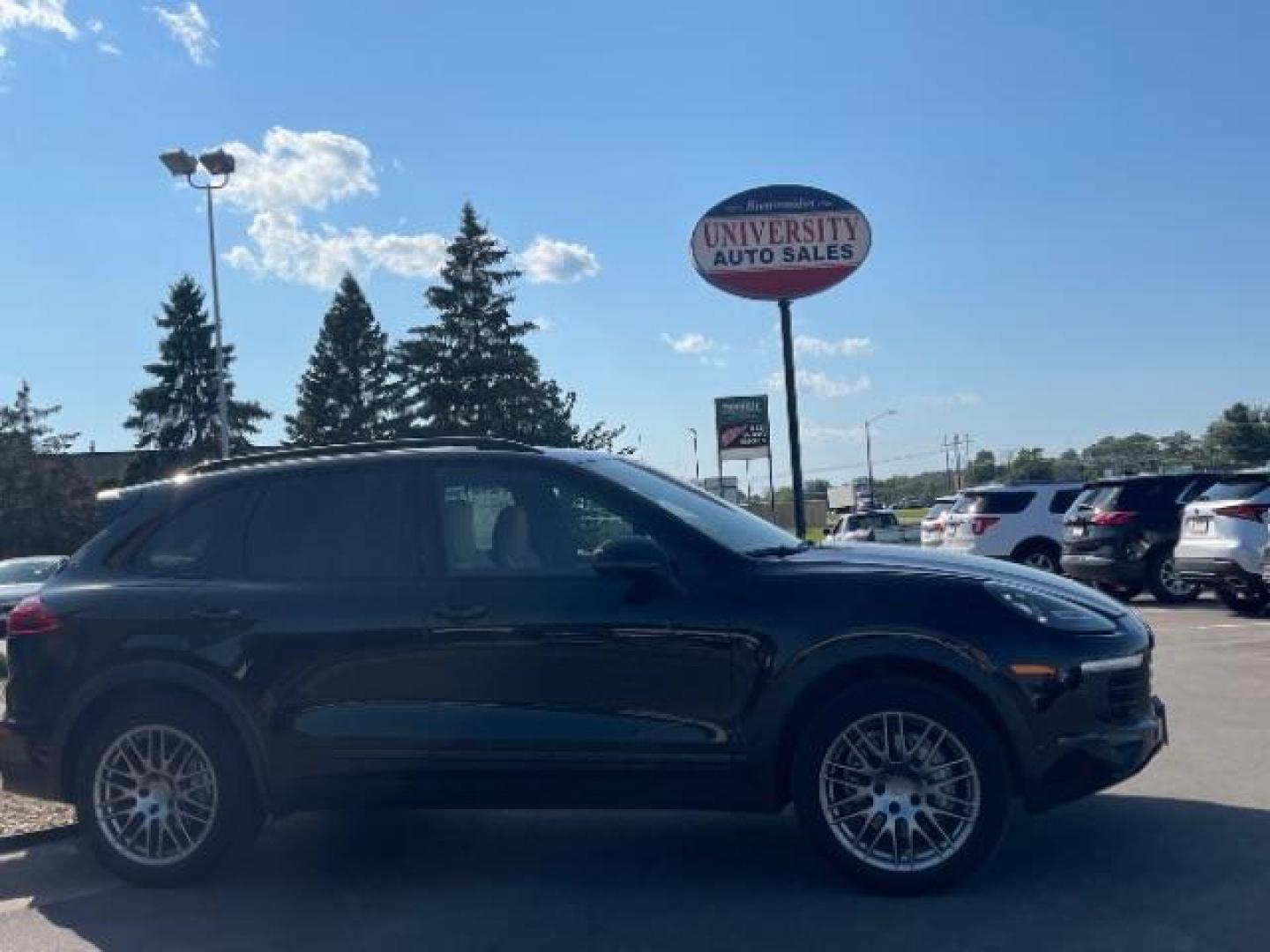 2016 Black Porsche Cayenne S (WP1AB2A28GL) with an 3.6L V6 DOHC 24V engine, 8-Speed Automatic transmission, located at 3301 W Hwy 13, Burnsville, MN, 55337, (952) 460-3200, 44.775333, -93.320808 - Photo#2