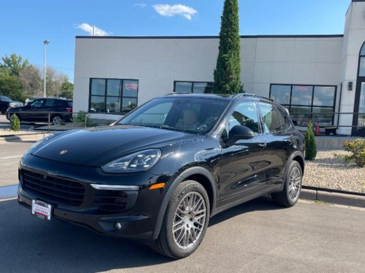 2016 Black Porsche Cayenne S (WP1AB2A28GL) with an 3.6L V6 DOHC 24V engine, 8-Speed Automatic transmission, located at 3301 W Hwy 13, Burnsville, MN, 55337, (952) 460-3200, 44.775333, -93.320808 - Photo#7