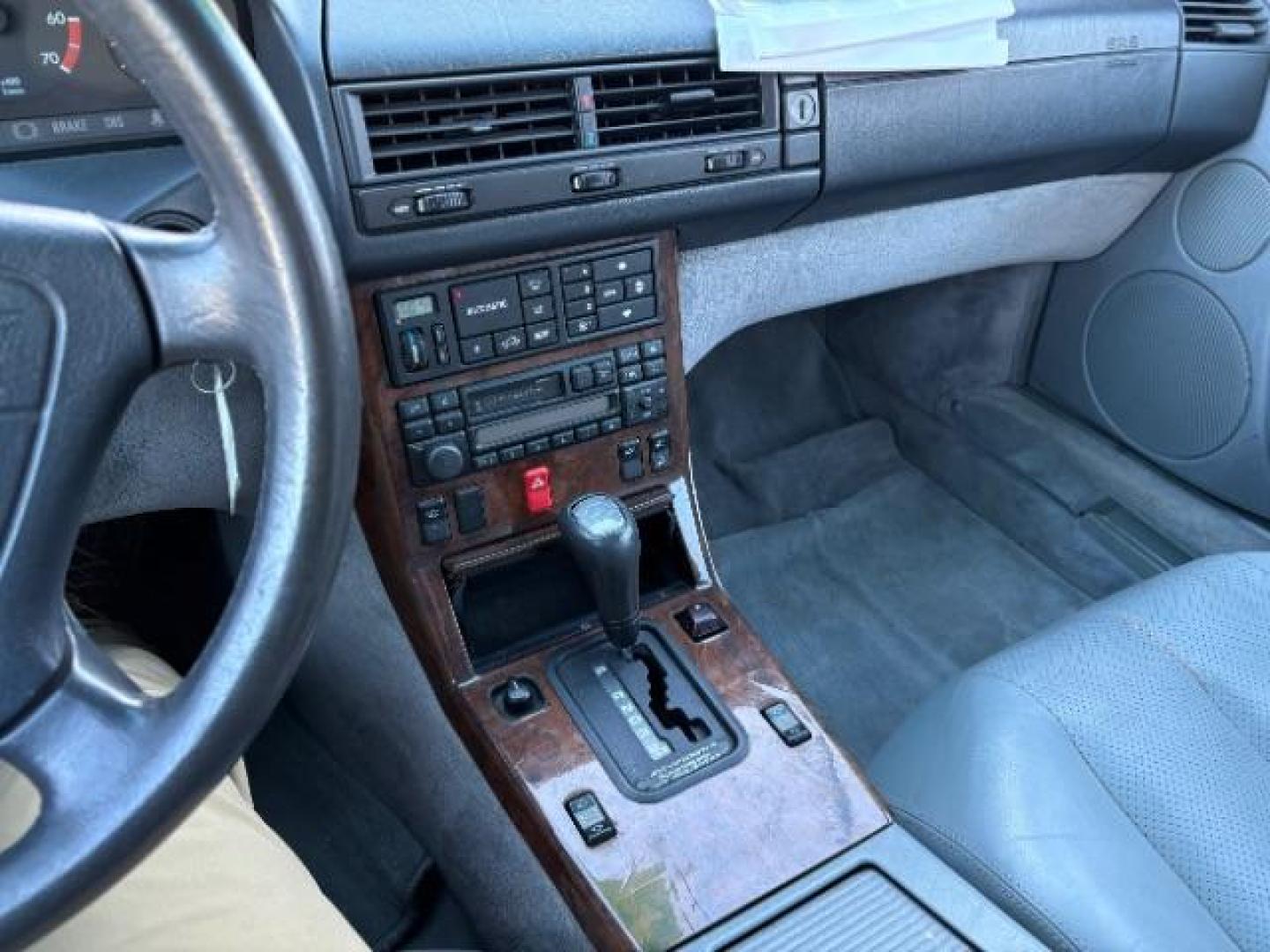 1995 Silver Mercedes-Benz SL-Class SL500 Roadster (WDBFA67E6SF) with an 5.0L V8 DOHC 32V engine, 4-Speed Automatic transmission, located at 745 S Robert St, St. Paul, MN, 55107, (651) 222-2991, 44.923389, -93.081215 - Photo#7