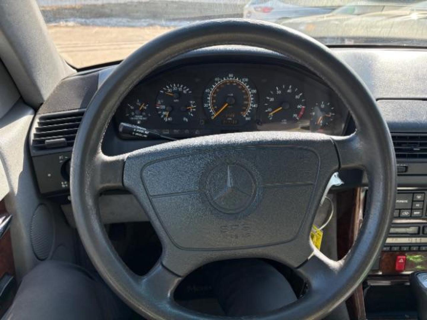 1995 Silver Mercedes-Benz SL-Class SL500 Roadster (WDBFA67E6SF) with an 5.0L V8 DOHC 32V engine, 4-Speed Automatic transmission, located at 745 S Robert St, St. Paul, MN, 55107, (651) 222-2991, 44.923389, -93.081215 - Photo#6