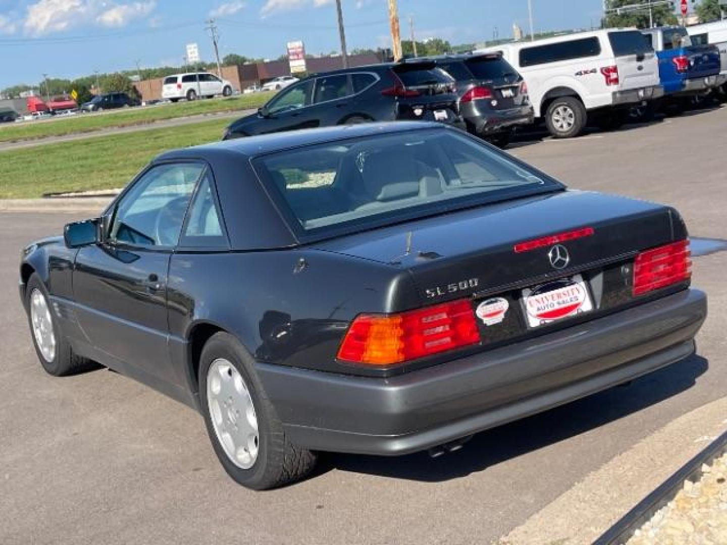 1995 Silver Mercedes-Benz SL-Class SL500 Roadster (WDBFA67E6SF) with an 5.0L V8 DOHC 32V engine, 4-Speed Automatic transmission, located at 3301 W Hwy 13, Burnsville, MN, 55337, (952) 460-3200, 44.775333, -93.320808 - Photo#6