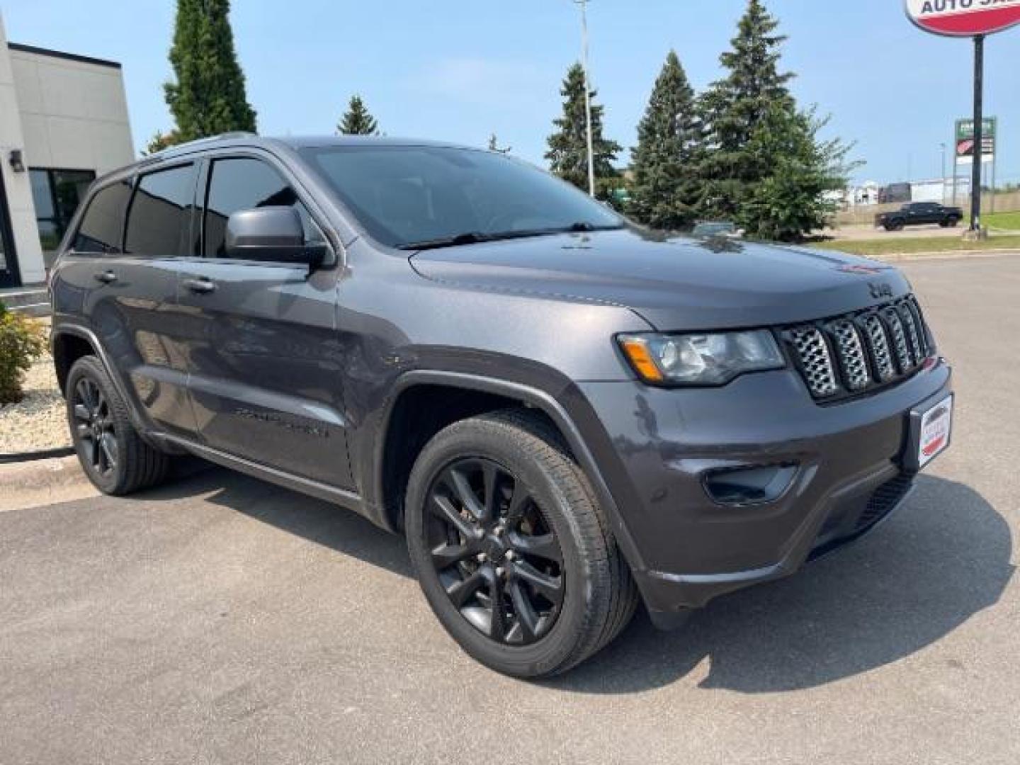 2019 Billet Silver Metallic Clear Coat Jeep Grand Cherokee Laredo 4WD (1C4RJFAG6KC) with an 3.6L V6 DOHC 24V engine, 8-Speed Automatic transmission, located at 745 S Robert St, St. Paul, MN, 55107, (651) 222-2991, 44.923389, -93.081215 - Photo#1