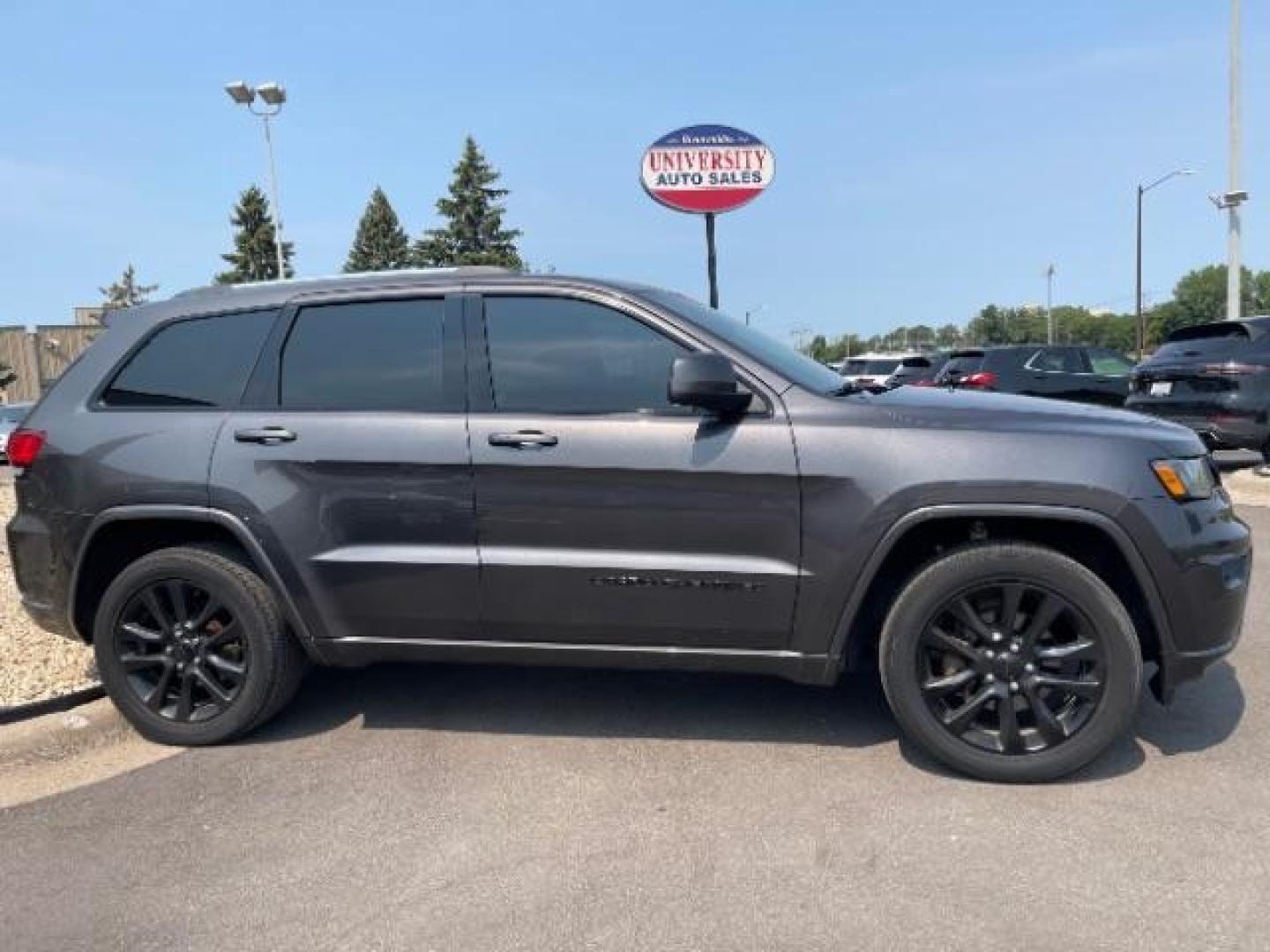 2019 Billet Silver Metallic Clear Coat Jeep Grand Cherokee Laredo 4WD (1C4RJFAG6KC) with an 3.6L V6 DOHC 24V engine, 8-Speed Automatic transmission, located at 745 S Robert St, St. Paul, MN, 55107, (651) 222-2991, 44.923389, -93.081215 - Photo#2