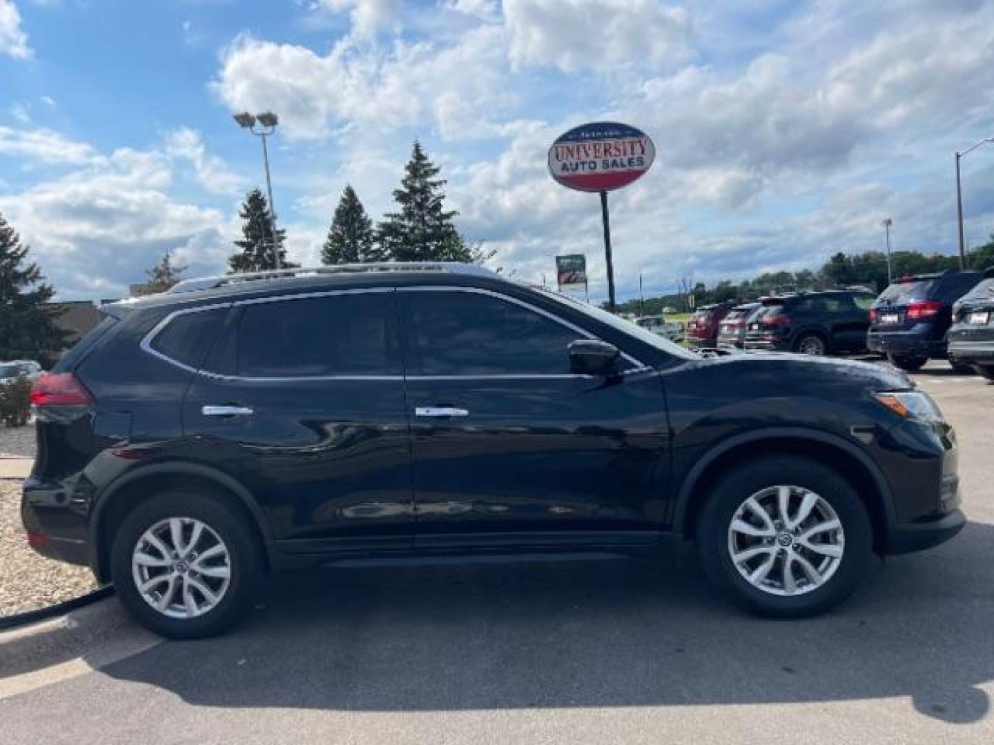 2019 Magnetic Black Pearl Nissan Rogue SV AWD (JN8AT2MV6KW) with an 2.5L L4 DOHC 16V engine, Continuously Variable Transmission transmission, located at 3301 W Hwy 13, Burnsville, MN, 55337, (952) 460-3200, 44.775333, -93.320808 - Photo#2