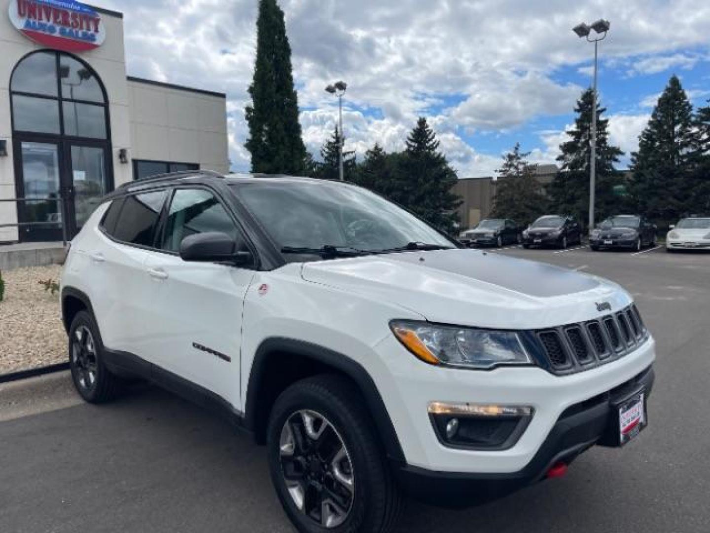 2018 White Clear Coat/Black Clear Coat Jeep Compass Trailhawk 4WD (3C4NJDDBXJT) with an 2.4L L4 DOHC 16V engine, 9-Speed Automatic transmission, located at 745 S Robert St, St. Paul, MN, 55107, (651) 222-2991, 44.923389, -93.081215 - Photo#1