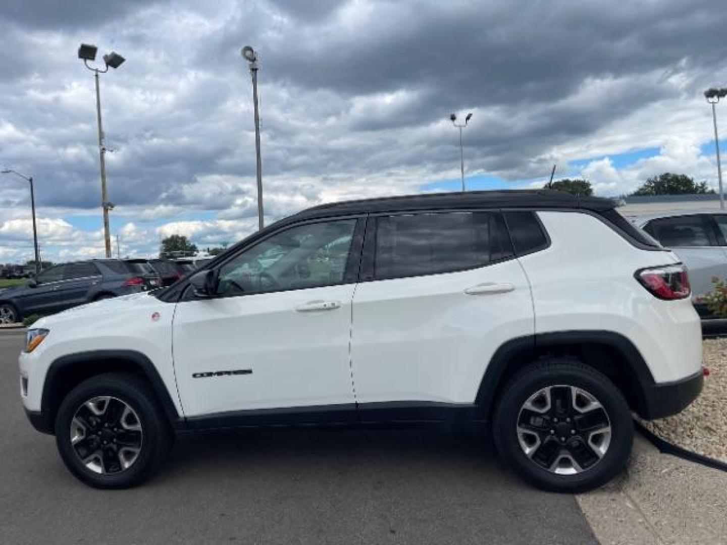 2018 White Clear Coat/Black Clear Coat Jeep Compass Trailhawk 4WD (3C4NJDDBXJT) with an 2.4L L4 DOHC 16V engine, 9-Speed Automatic transmission, located at 745 S Robert St, St. Paul, MN, 55107, (651) 222-2991, 44.923389, -93.081215 - Photo#6