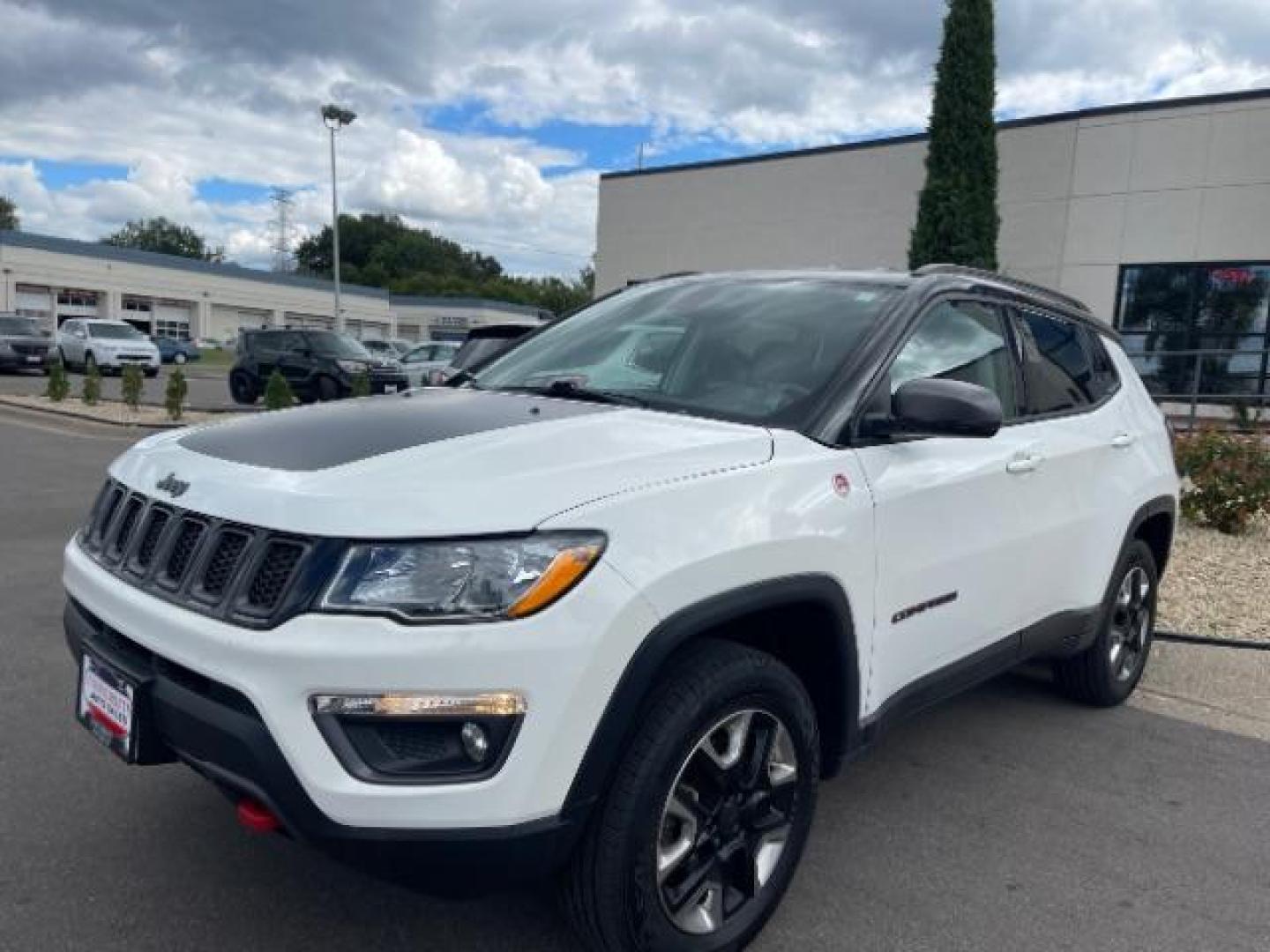 2018 White Clear Coat/Black Clear Coat Jeep Compass Trailhawk 4WD (3C4NJDDBXJT) with an 2.4L L4 DOHC 16V engine, 9-Speed Automatic transmission, located at 745 S Robert St, St. Paul, MN, 55107, (651) 222-2991, 44.923389, -93.081215 - Photo#7