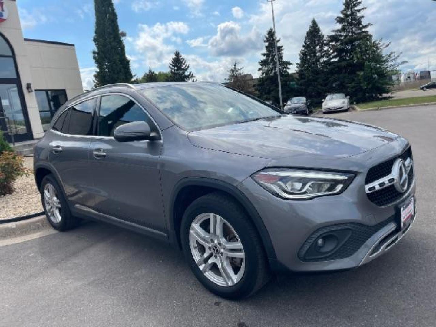 2021 Mercedes-Benz GLA-Class GLA250 4MATIC (W1N4N4HB6MJ) with an 2.0L L4 DOHC 16V TURBO engine, 8-Speed Automatic transmission, located at 3301 W Hwy 13, Burnsville, MN, 55337, (952) 460-3200, 44.775333, -93.320808 - Photo#1