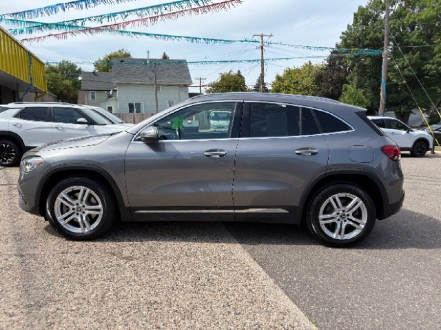 2021 Mercedes-Benz GLA-Class GLA250 4MATIC (W1N4N4HB6MJ) with an 2.0L L4 DOHC 16V TUR engine, 8-Speed Automatic transmission, located at 745 S Robert St, St. Paul, MN, 55107, (651) 222-2991, 44.923389, -93.081215- Photo#2