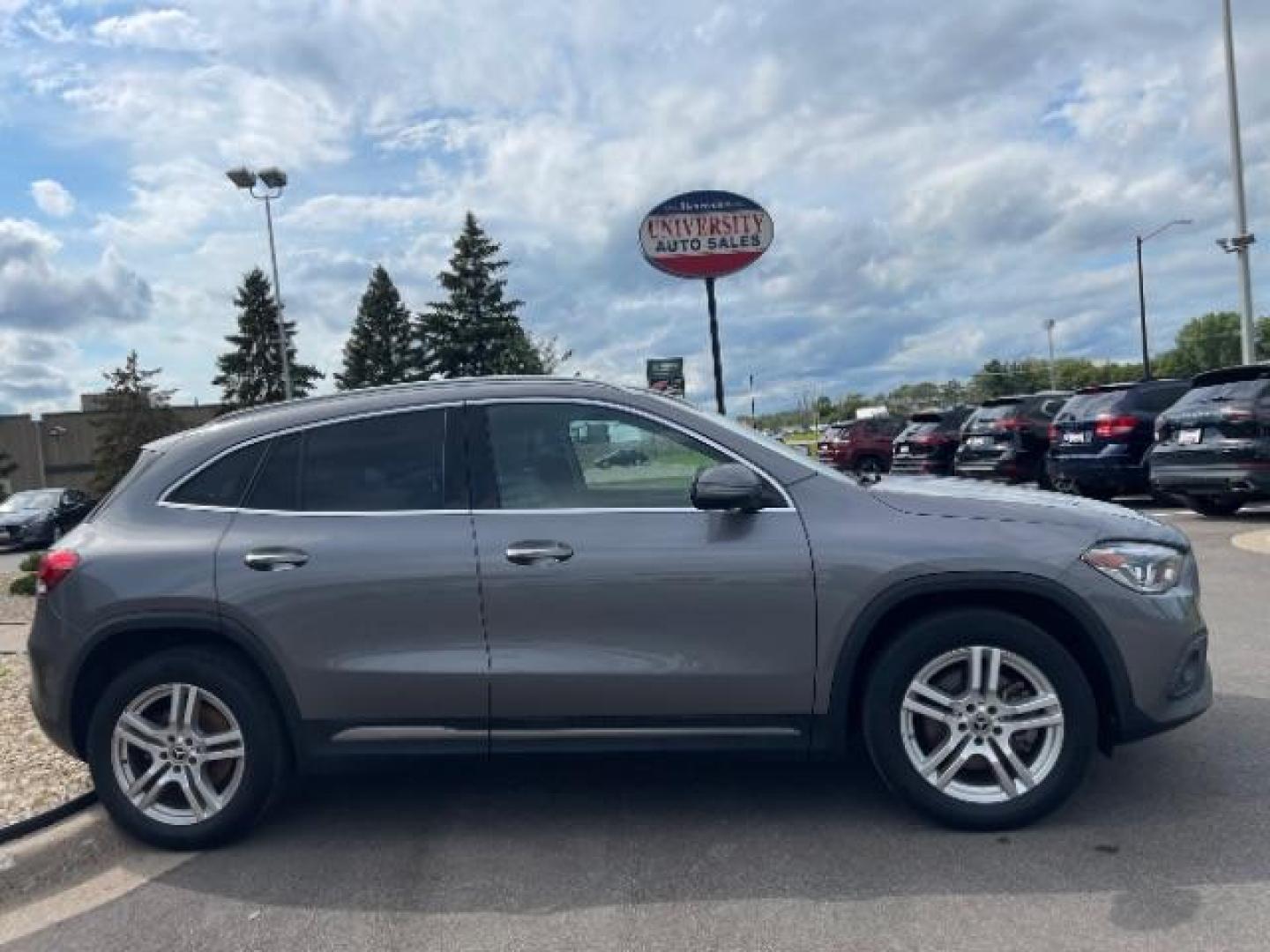 2021 Mercedes-Benz GLA-Class GLA250 4MATIC (W1N4N4HB6MJ) with an 2.0L L4 DOHC 16V TURBO engine, 8-Speed Automatic transmission, located at 745 S Robert St, St. Paul, MN, 55107, (651) 222-2991, 44.923389, -93.081215 - Photo#2