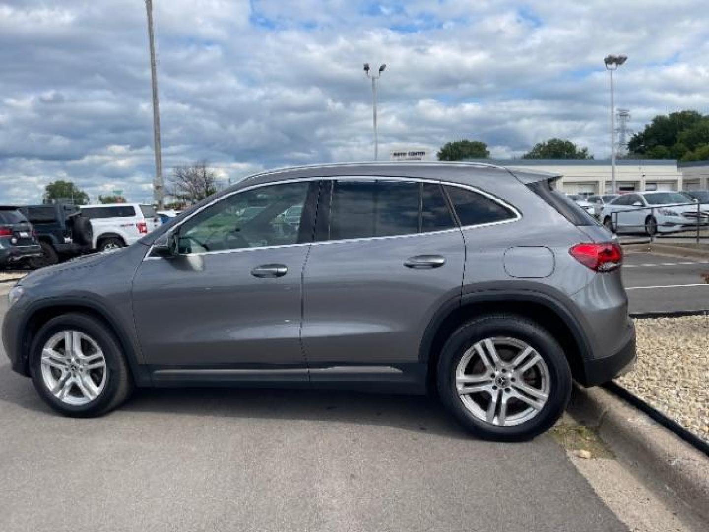 2021 Mercedes-Benz GLA-Class GLA250 4MATIC (W1N4N4HB6MJ) with an 2.0L L4 DOHC 16V TURBO engine, 8-Speed Automatic transmission, located at 745 S Robert St, St. Paul, MN, 55107, (651) 222-2991, 44.923389, -93.081215 - Photo#6