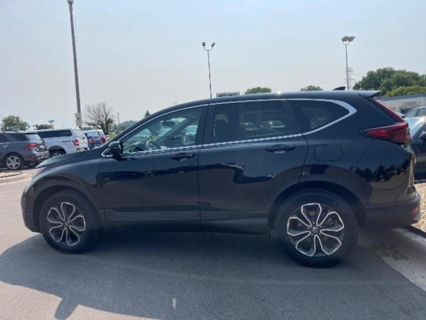 2020 Crystal Black Pearl Honda CR-V EX AWD (2HKRW2H54LH) with an 1.5L L4 16V DOHC TURBO engine, Continuously Variable Transmission transmission, located at 3301 W Hwy 13, Burnsville, MN, 55337, (952) 460-3200, 44.775333, -93.320808 - Photo#6