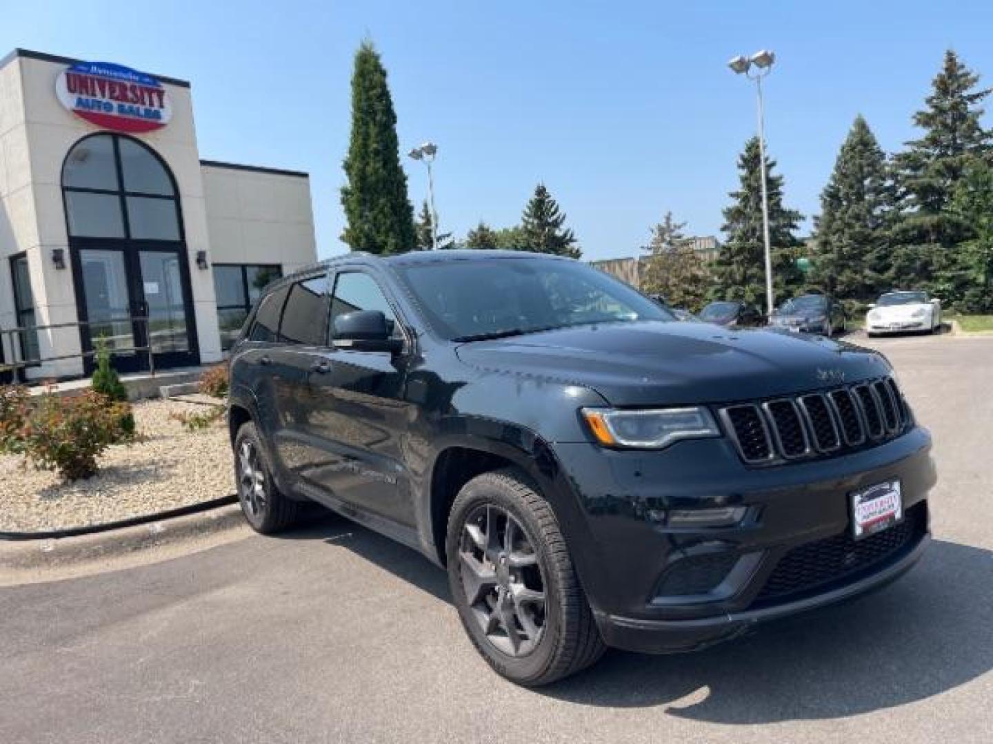 2019 Diamond Black Crystal Pearl Coat Jeep Grand Cherokee Limited 4WD (1C4RJFBG0KC) with an 3.6L V6 DOHC 24V engine, 8-Speed Automatic transmission, located at 745 S Robert St, St. Paul, MN, 55107, (651) 222-2991, 44.923389, -93.081215 - Photo#1