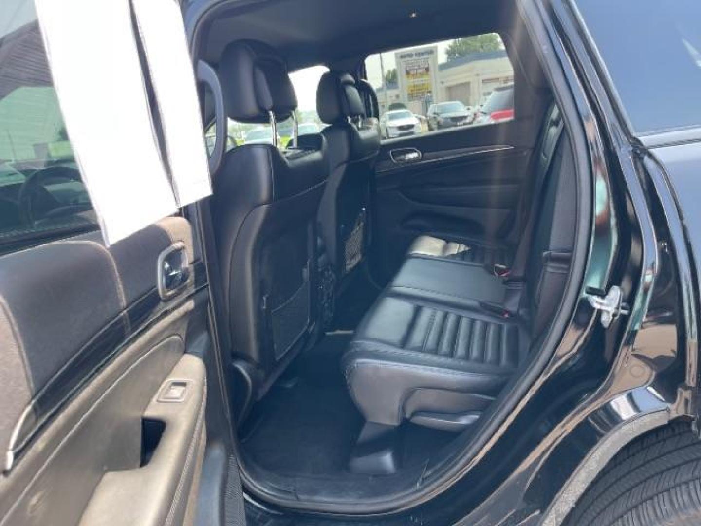 2019 Diamond Black Crystal Pearl Coat Jeep Grand Cherokee Limited 4WD (1C4RJFBG0KC) with an 3.6L V6 DOHC 24V engine, 8-Speed Automatic transmission, located at 745 S Robert St, St. Paul, MN, 55107, (651) 222-2991, 44.923389, -93.081215 - Photo#19