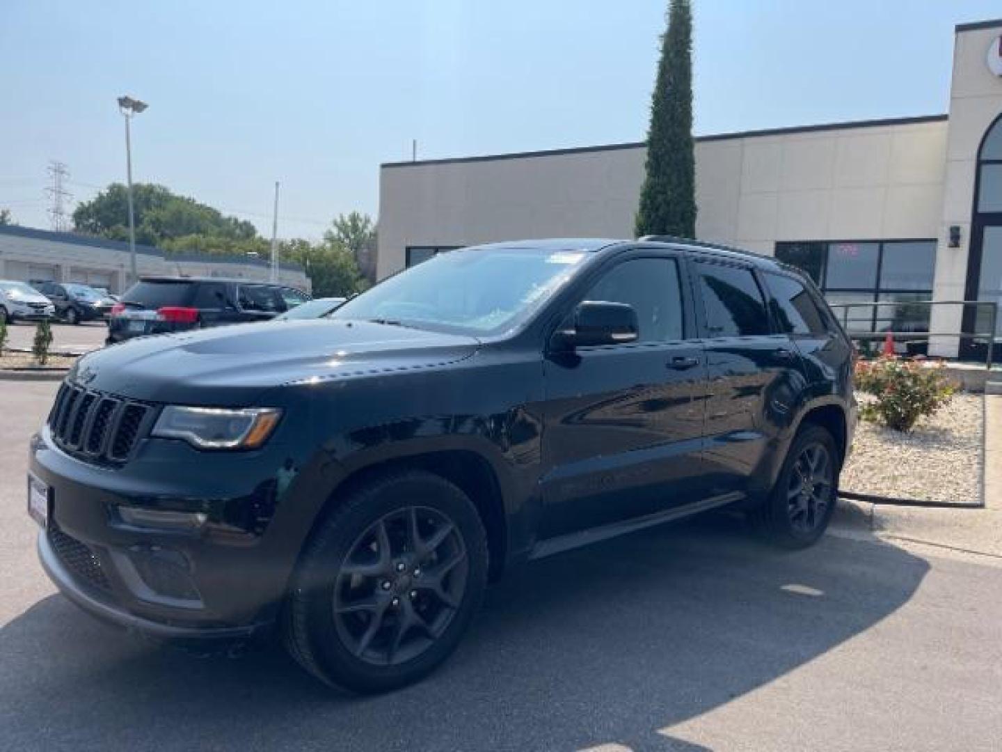 2019 Diamond Black Crystal Pearl Coat Jeep Grand Cherokee Limited 4WD (1C4RJFBG0KC) with an 3.6L V6 DOHC 24V engine, 8-Speed Automatic transmission, located at 745 S Robert St, St. Paul, MN, 55107, (651) 222-2991, 44.923389, -93.081215 - Photo#7