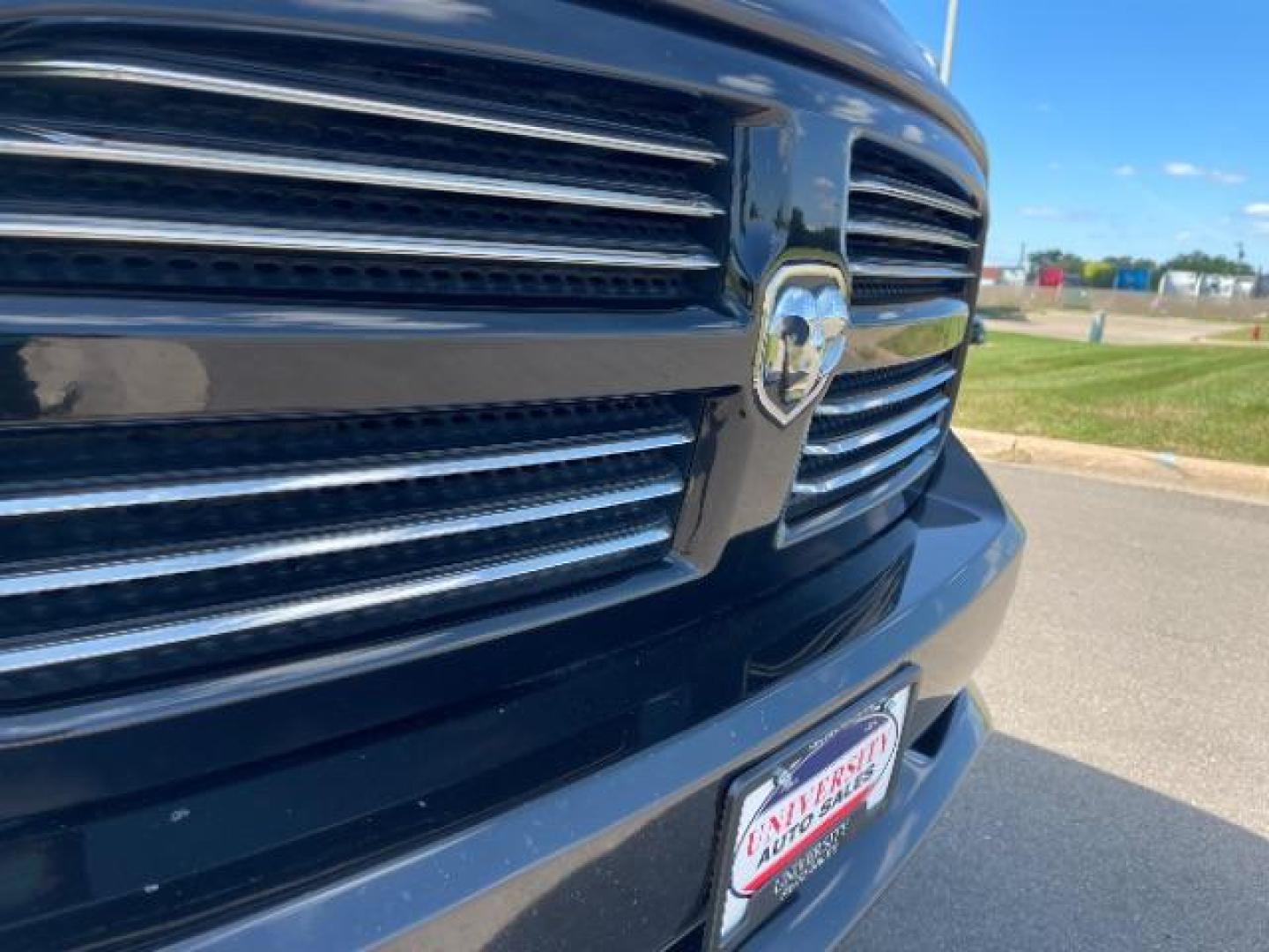 2014 Black Clearcoat RAM 1500 Sport Crew Cab SWB 4WD (1C6RR7MT6ES) with an 5.7L V8 OHV 16V engine, 8-Speed Automatic transmission, located at 3301 W Hwy 13, Burnsville, MN, 55337, (952) 460-3200, 44.775333, -93.320808 - Photo#4