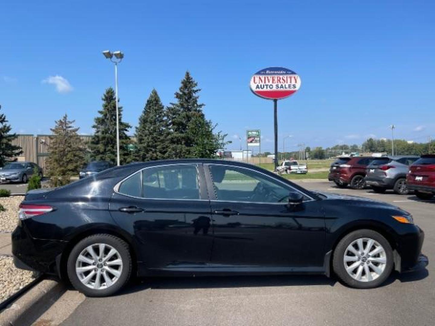 2020 Midnight Black Metallic Toyota Camry LE (4T1C11AK8LU) with an 2.5L L4 DOHC 16V engine, 8-Speed Automatic transmission, located at 745 S Robert St, St. Paul, MN, 55107, (651) 222-2991, 44.923389, -93.081215 - Photo#14