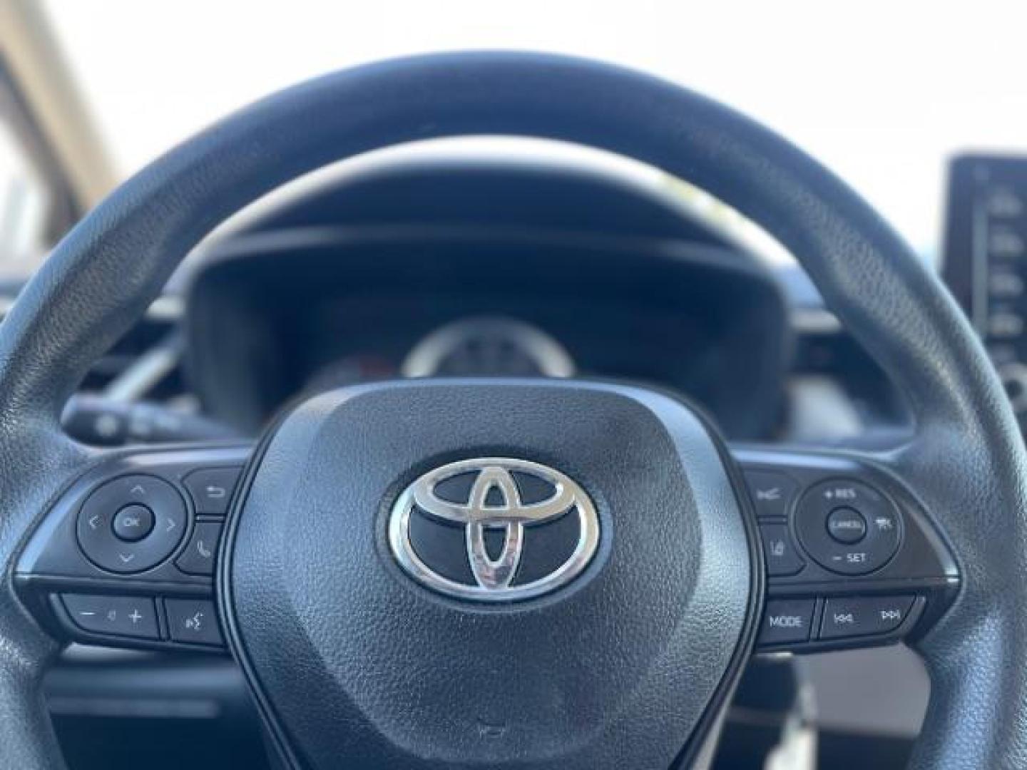 2021 Toyota Corolla LE (5YFEPMAE2MP) with an 1.8L L4 DOHC 16V engine, Continuously Variable Transmission transmission, located at 745 S Robert St, St. Paul, MN, 55107, (651) 222-2991, 44.923389, -93.081215 - Photo#10