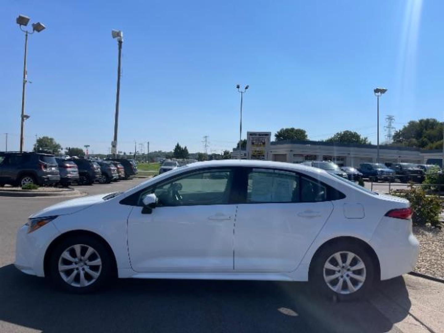 2021 Toyota Corolla LE (5YFEPMAE2MP) with an 1.8L L4 DOHC 16V engine, Continuously Variable Transmission transmission, located at 745 S Robert St, St. Paul, MN, 55107, (651) 222-2991, 44.923389, -93.081215 - Photo#2