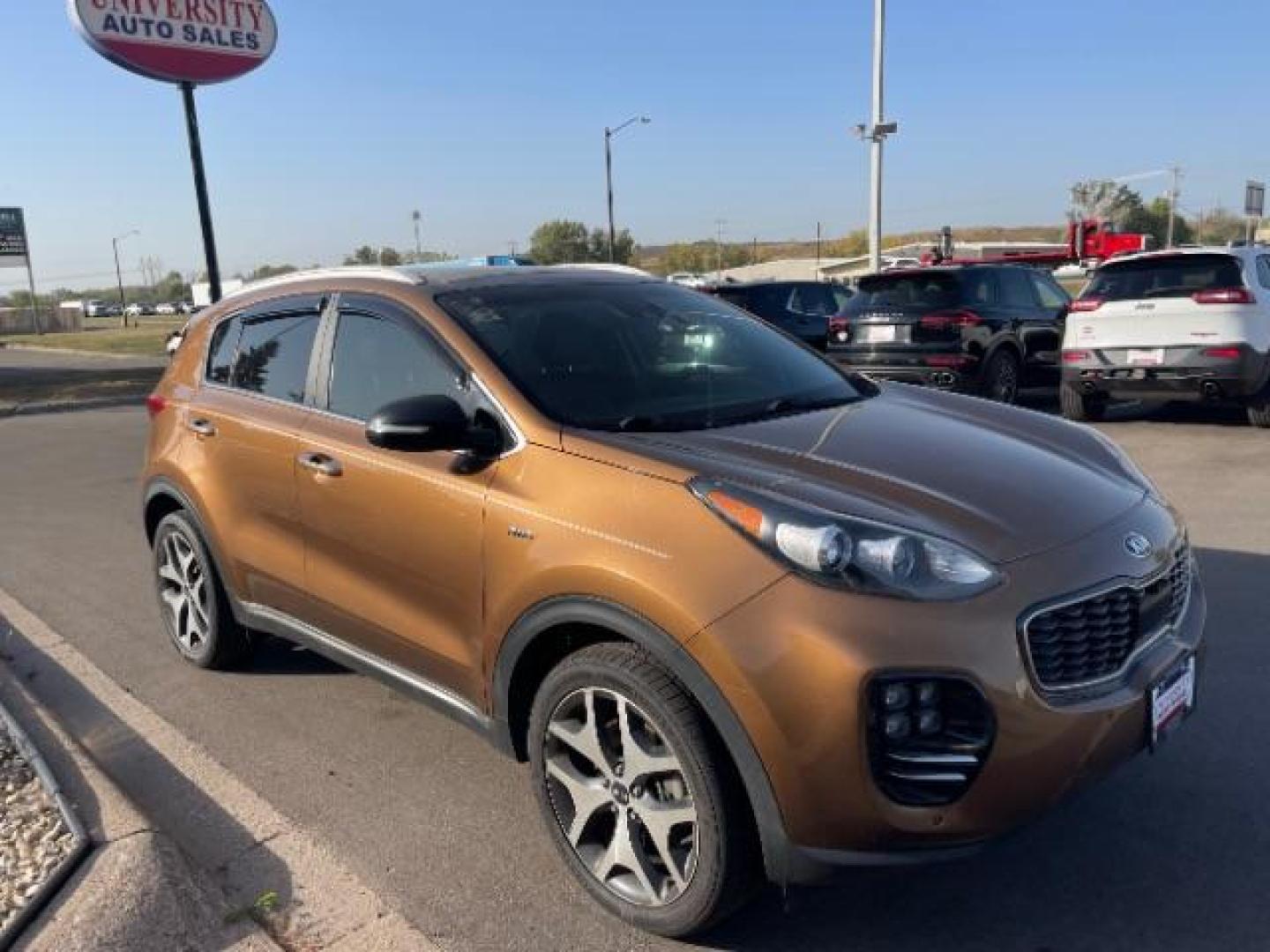 2017 Burnished Copper Kia Sportage SX AWD (KNDPRCA65H7) with an 2.0L L4 DOHC 16V engine, 6-Speed Automatic transmission, located at 3301 W Hwy 13, Burnsville, MN, 55337, (952) 460-3200, 44.775333, -93.320808 - Photo#7