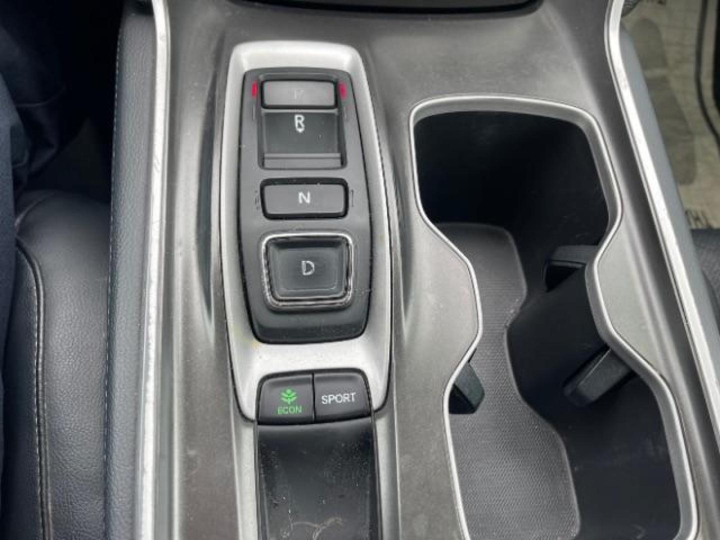 2018 Lunar Silver Metallic Honda Accord EX-L 2.0T 10A (1HGCV2F5XJA) with an 2.0L L4 DOHC 16V TURBO engine, 10-Speed Automatic transmission, located at 745 S Robert St, St. Paul, MN, 55107, (651) 222-2991, 44.923389, -93.081215 - Photo#24